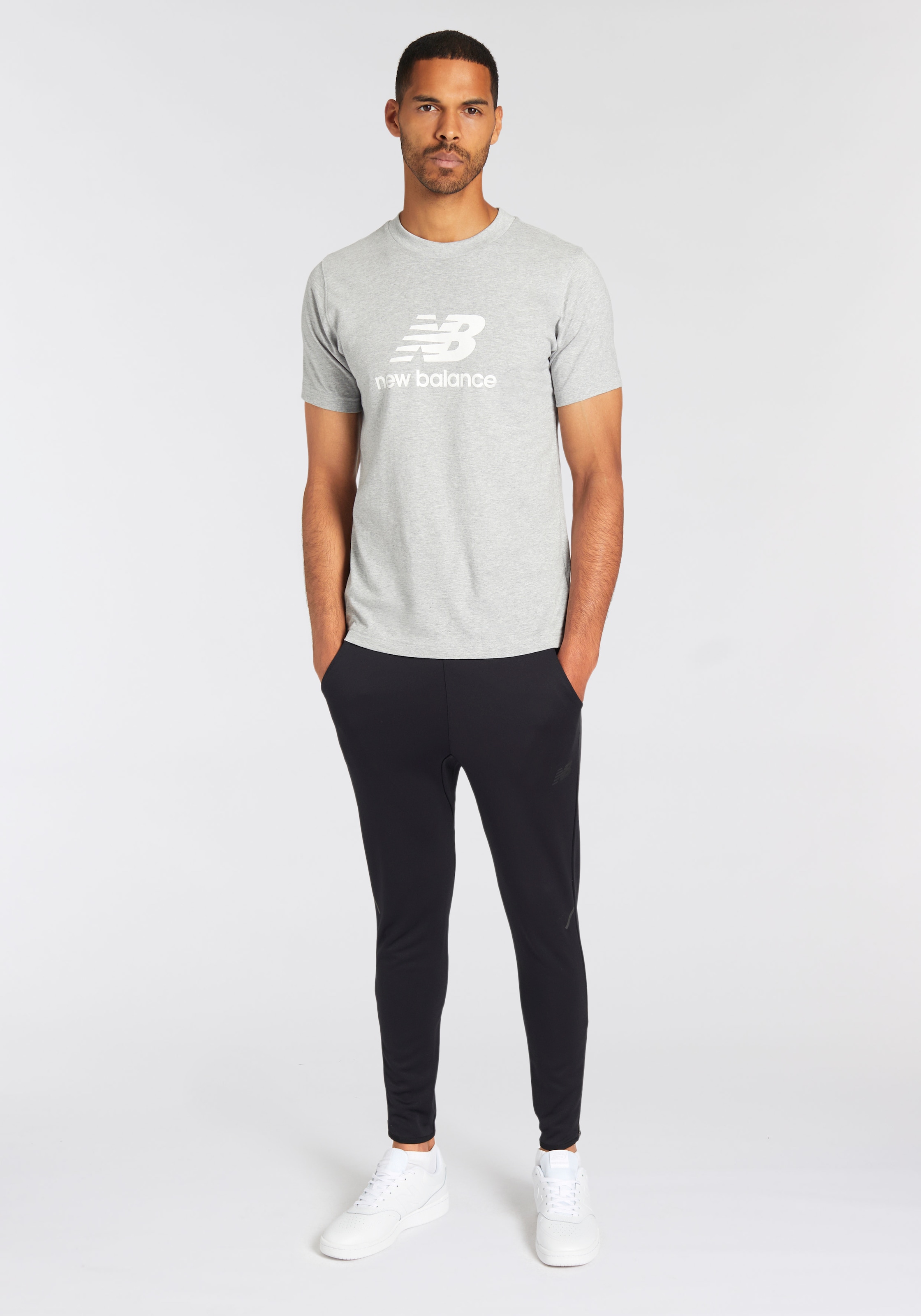 New Balance T-Shirt »SPORT ESSENTIALS LOGO T-SHIRT«