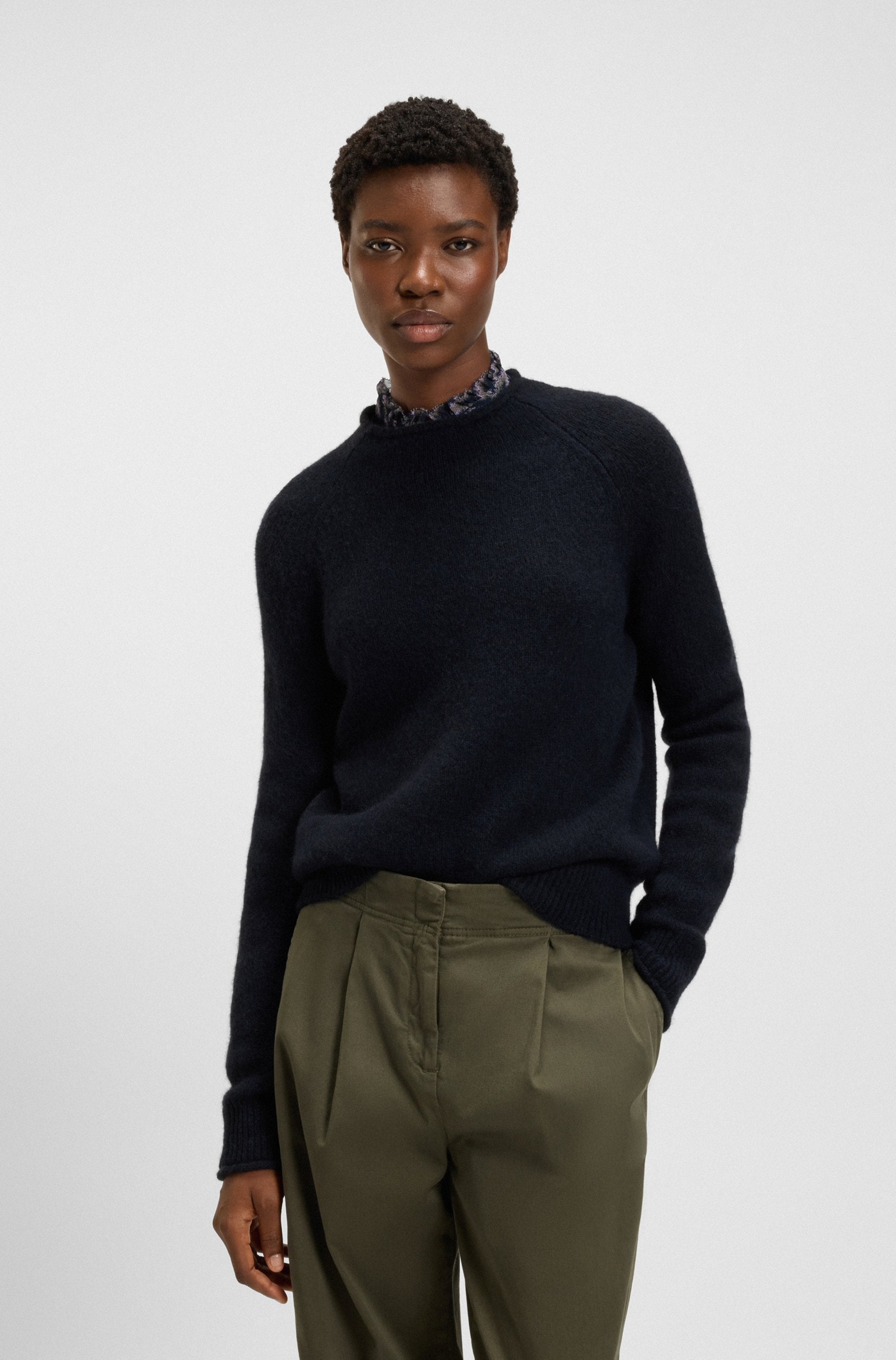 BOSS ORANGE Strickpullover »Fesperanasy Premium Damenmode« Stehkragen mit Rollkante