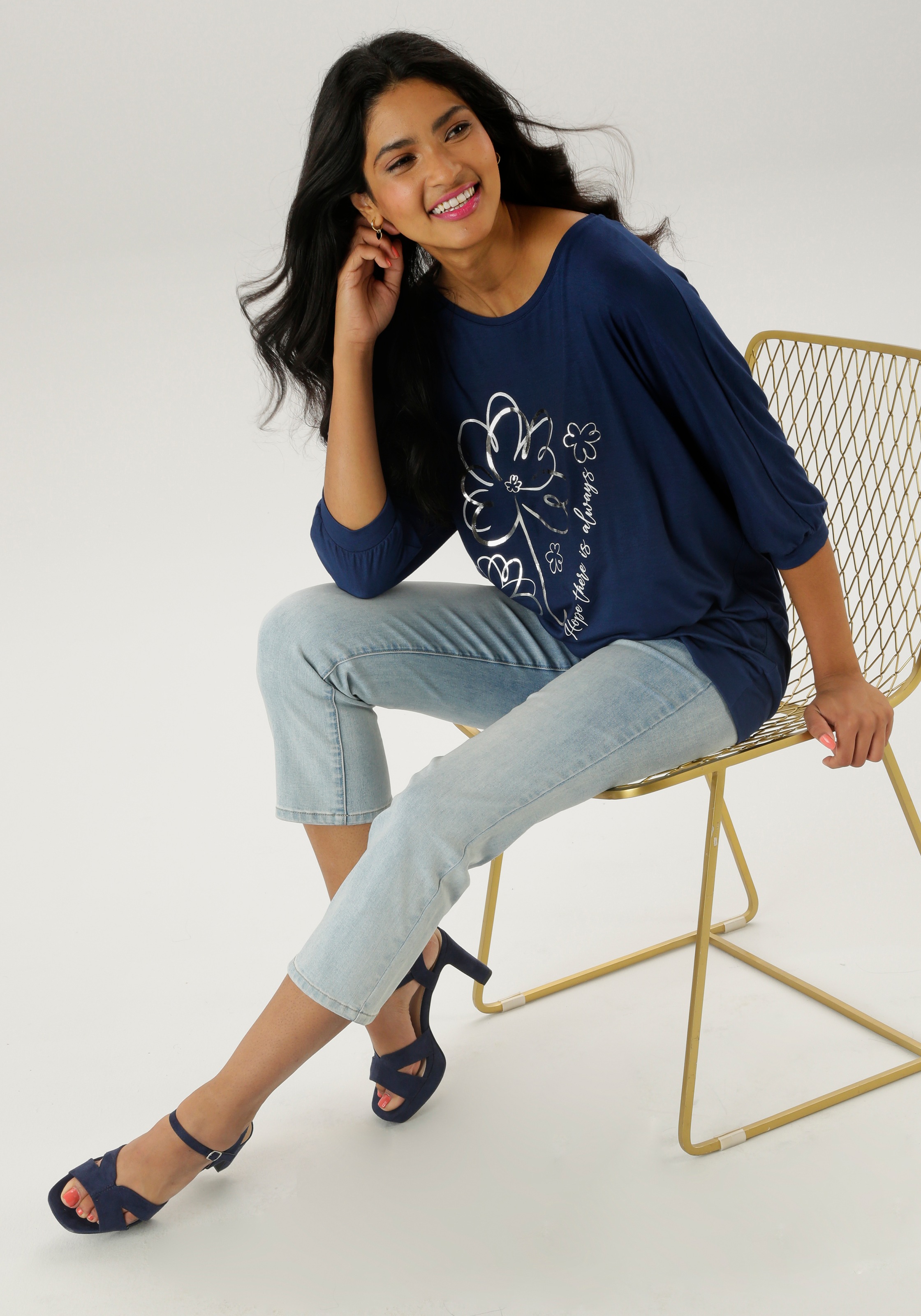 Aniston SELECTED Fledermausshirt, teilweise mit silberfarbenen Folienprint