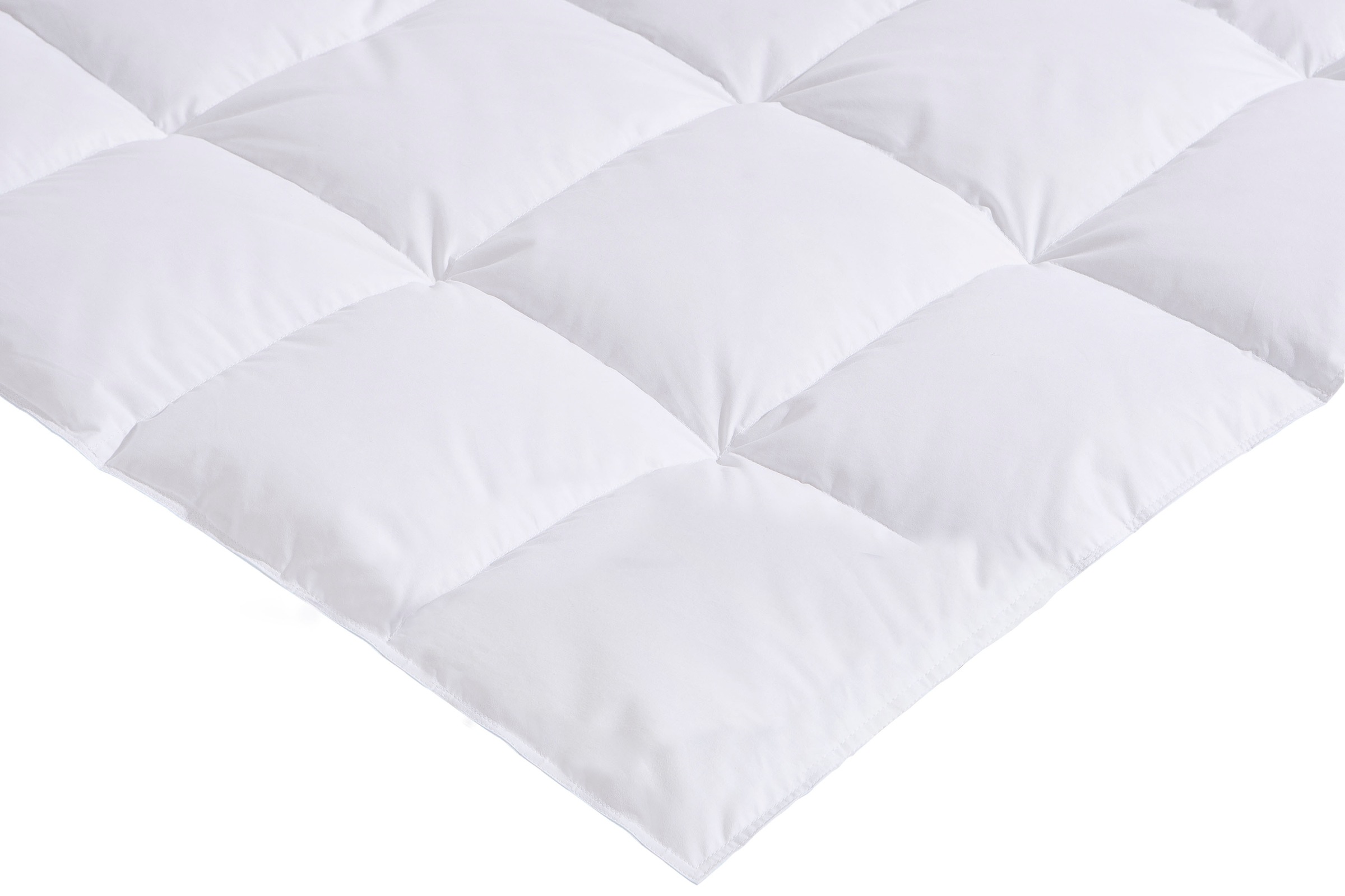 Älgdröm Daunenbettdecke »Loftet, Bettdecke 135x200, 155x220 cm und weitere Grössen«, leicht, Füllung 90% Daunen, 10% Federn, Bezug 100% Baumwolle, (1 St.), Bettdecken, Sommer, Winter, Decke ist Made in Green zertifiziert