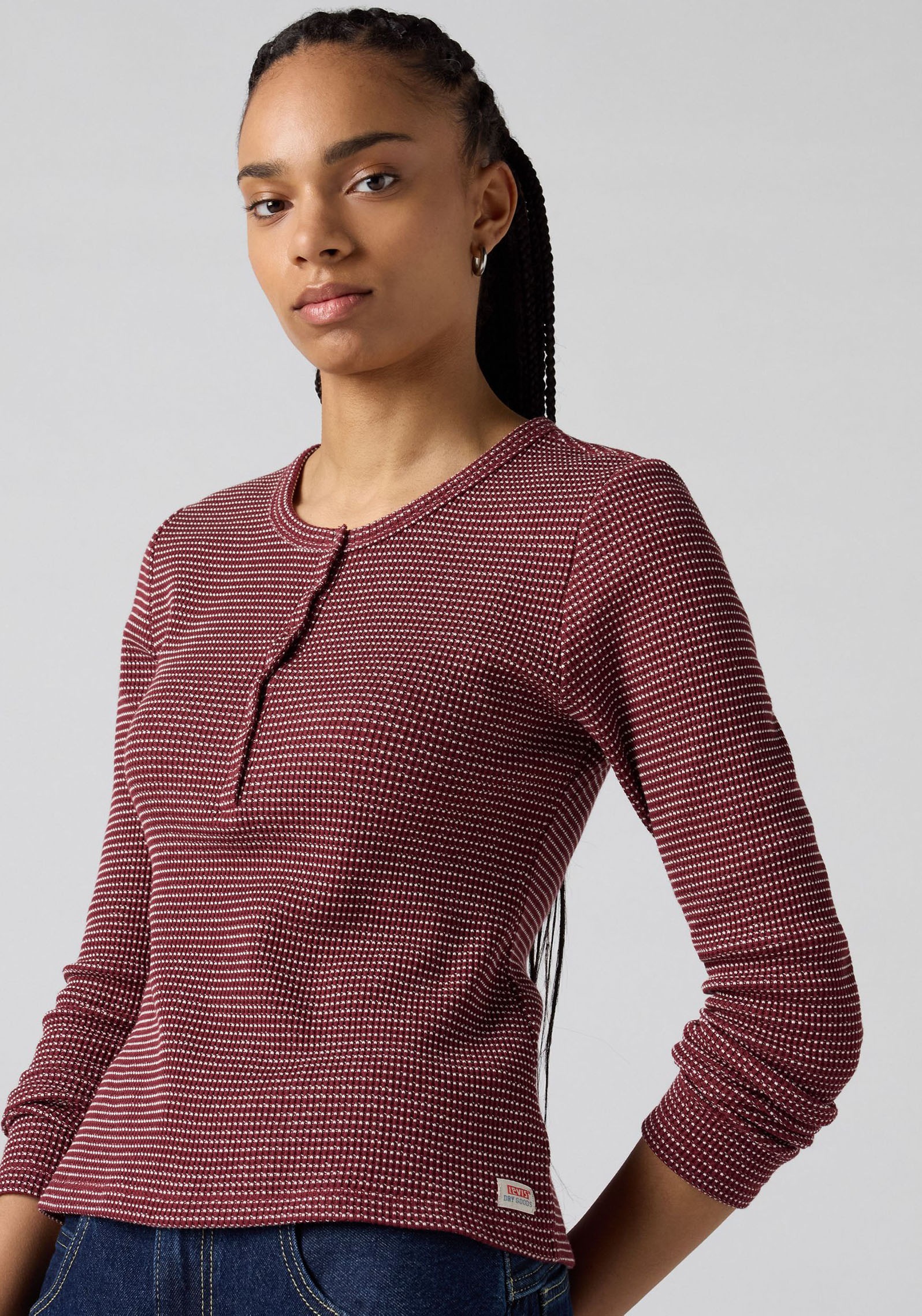 Levi's® Langarmshirt »DRY GOODS HENLEY«, Mit Waffelstruktur- Muster