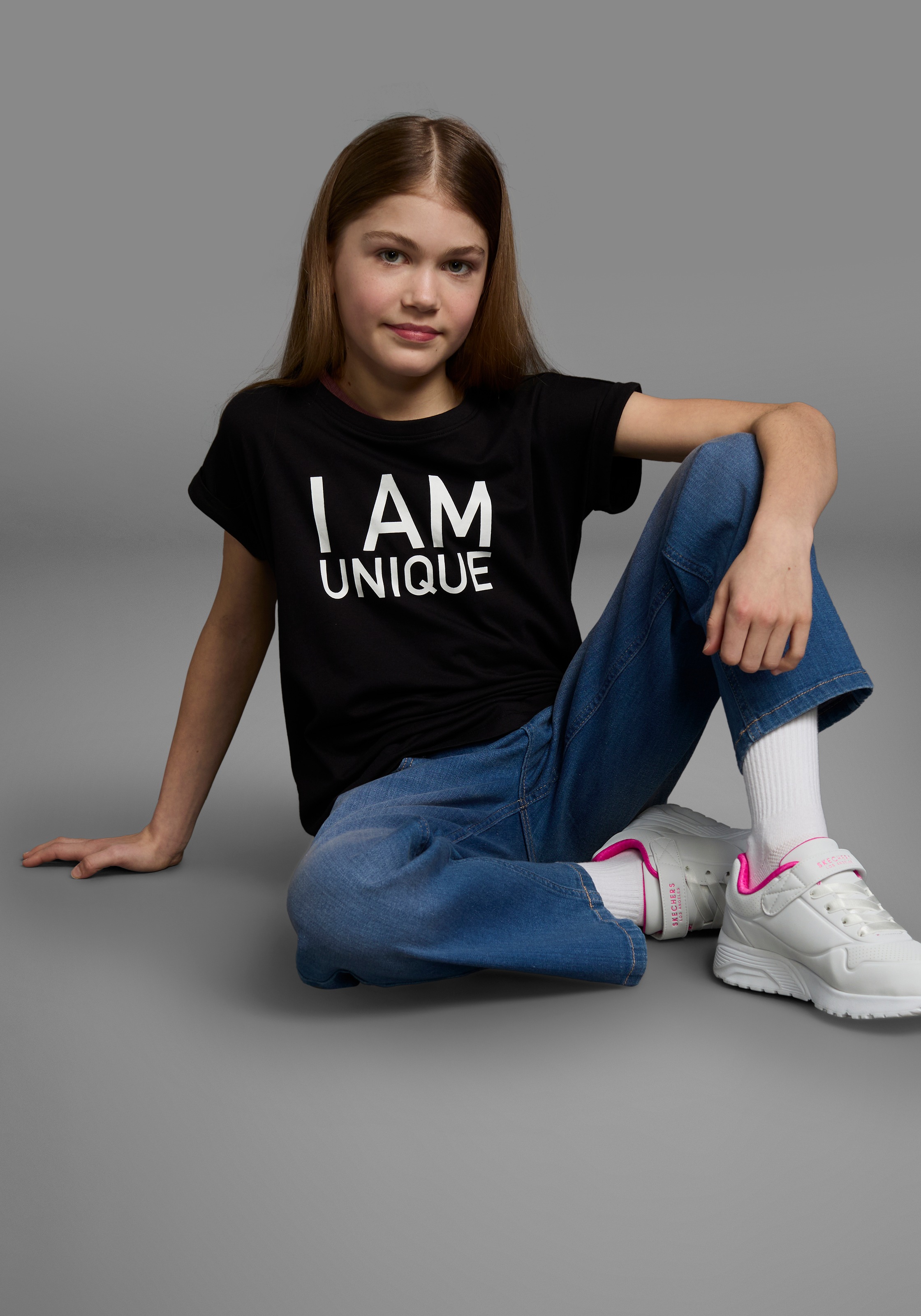 KIDSWORLD T-Shirt »Mit Spruch: I AM UNIQUE«, kurzärmelig, weit geschnitten, bedruckt, Rundhalsausschnitt