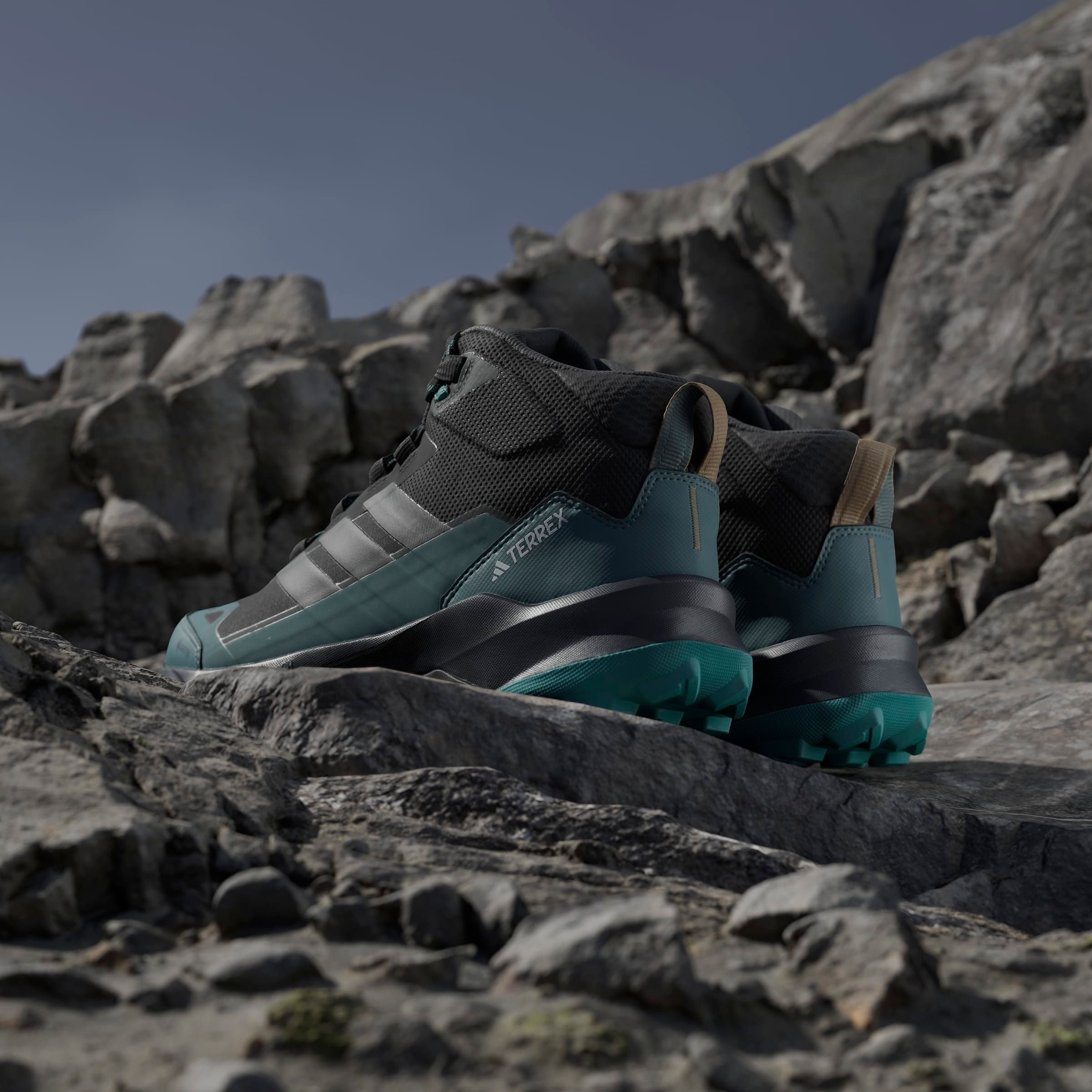 adidas TERREX Wanderschuh »TERREX SKYCHASER AX5 MID GORE-TEX E.«, wasserdicht