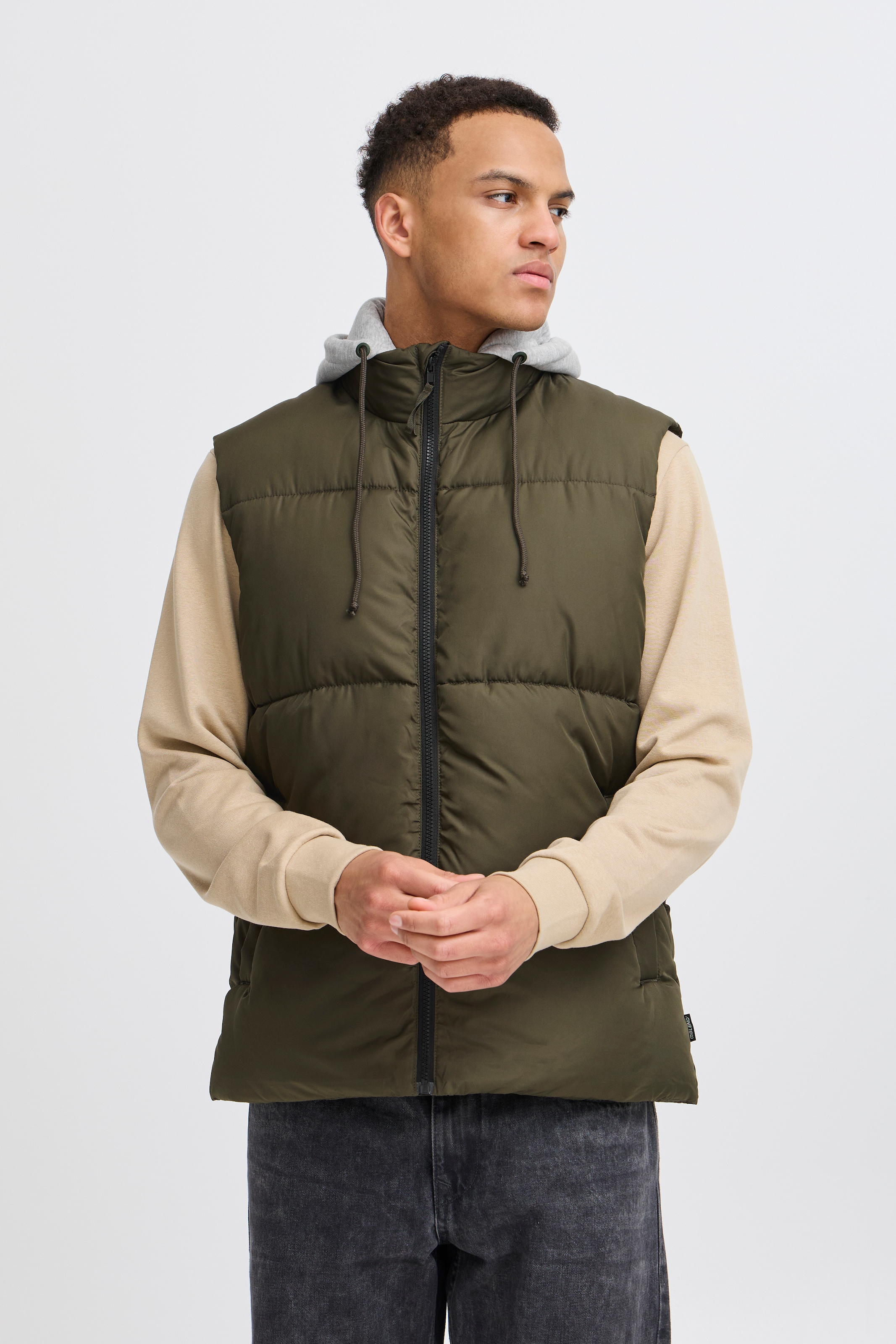 Image of Blend Steppweste "BHELWIN vest w. jersey hood"