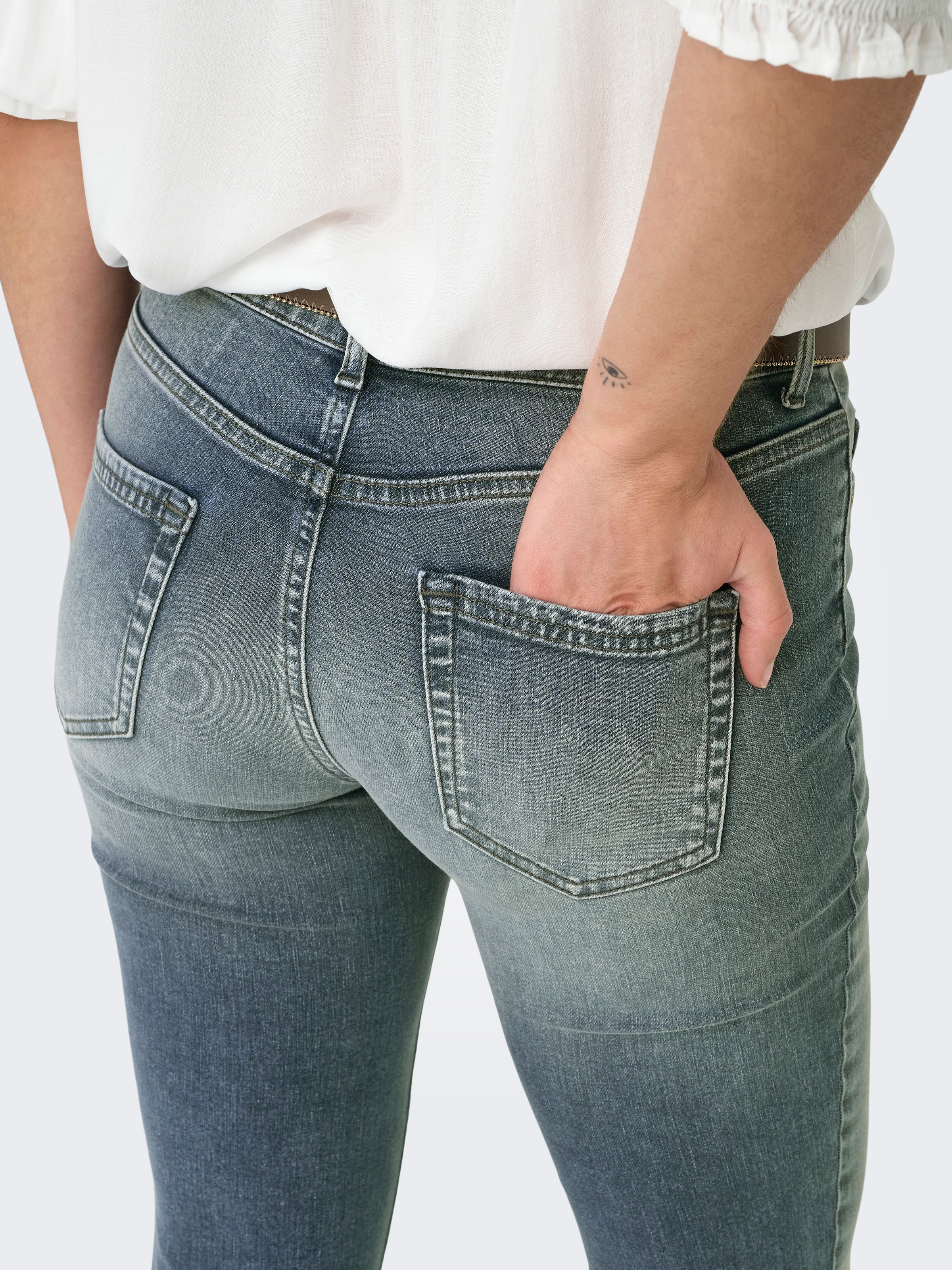 ONLY Jeans bootcut »ONLBLUSH MID FLARED DNM REA570«