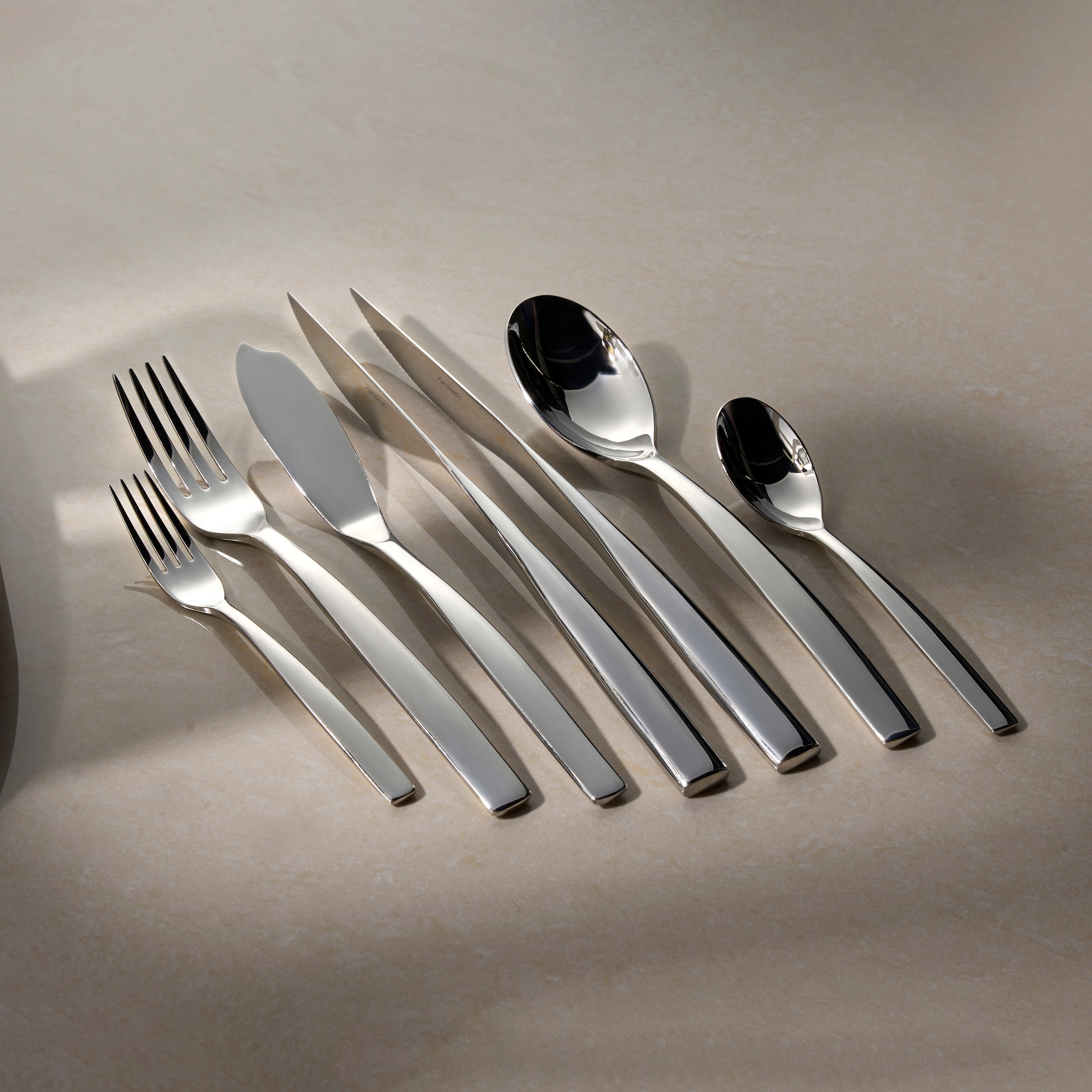 Hanseatic Besteck-Set »EXCLUSIVE« stehendes Design von Ess- und Steakmessern