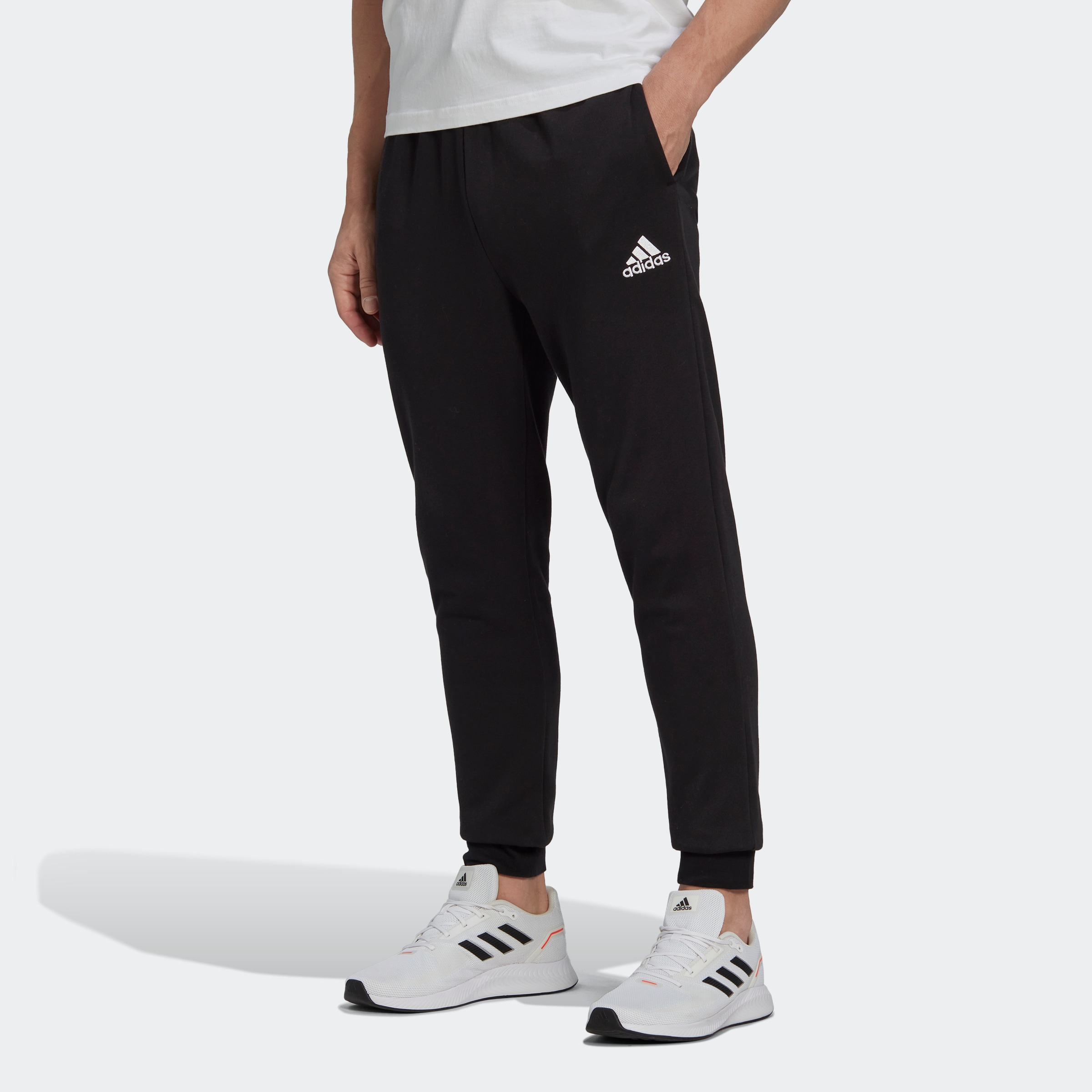 Sporthose »ESSENTIALS FLEECE REGULAR TAPERED HOSE«, (1 tlg.)