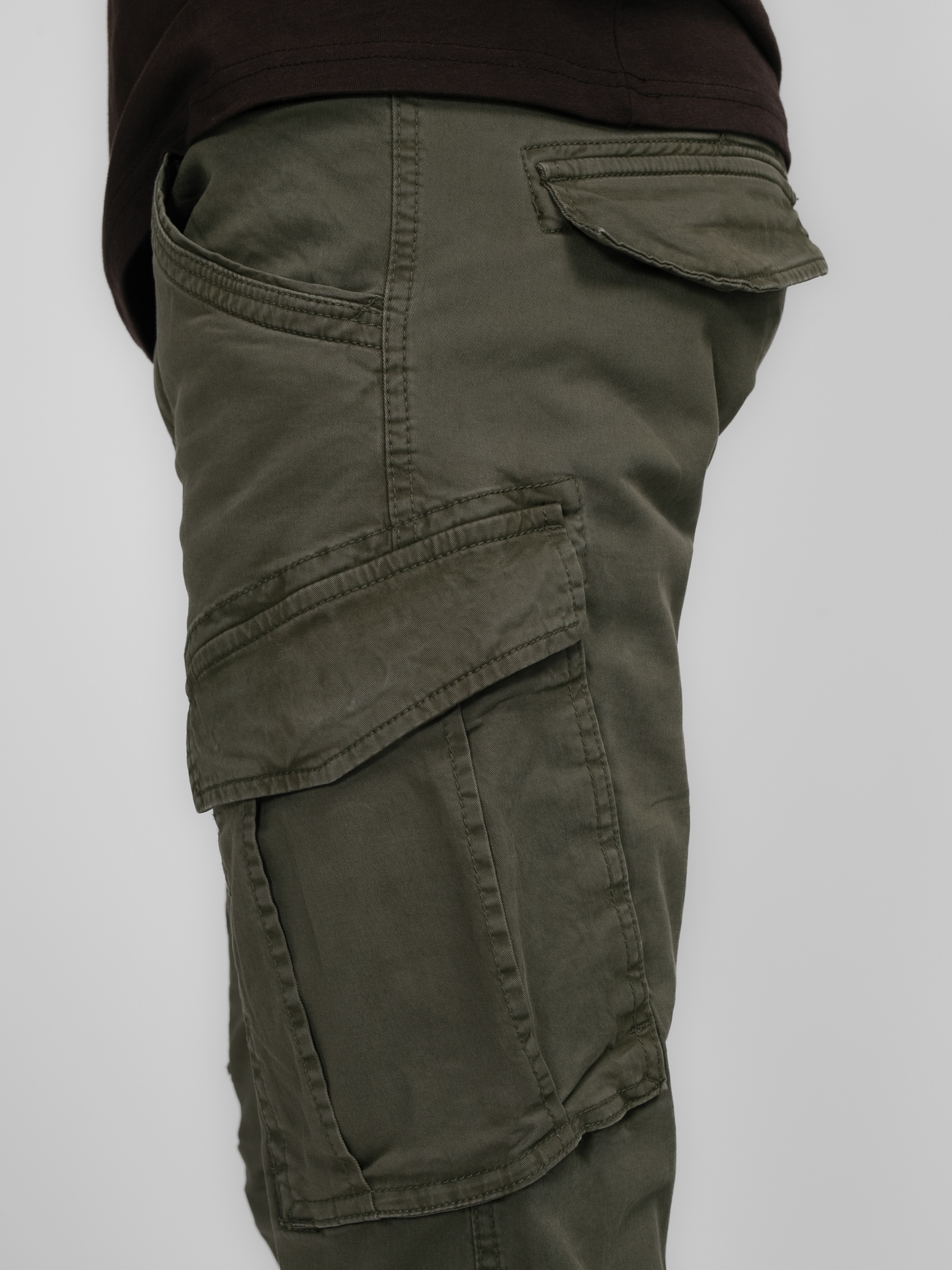Petrol Industries Cargohose, Beinform: Carrot