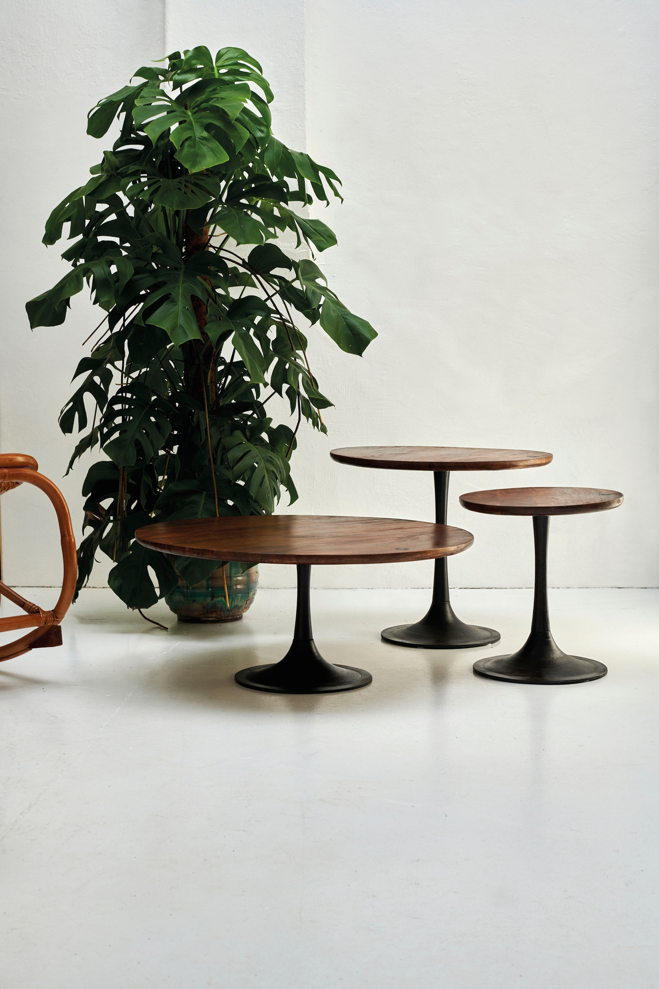 SIT Beistelltisch »T-MODERN COUCH TABLE MEDIUM« mit eingelassenem SIT Button