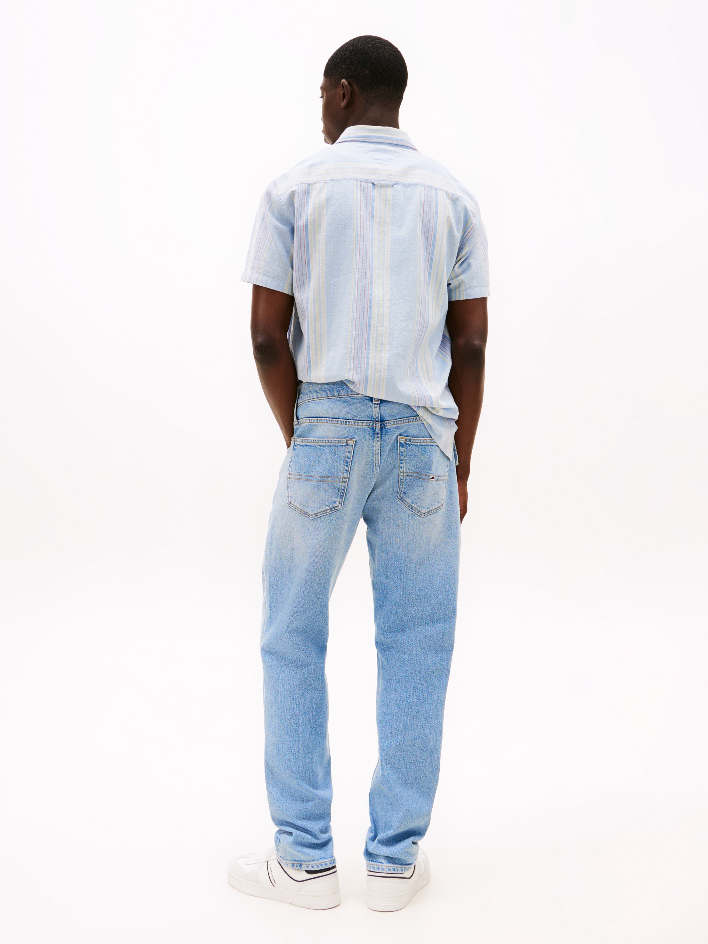 Tommy Jeans Slim-fit-Jeans »Ryan Regular Slim Straight«, Slim‑Straight‑Jeans aus hochwertigem Denim regulärer Leibhöhe