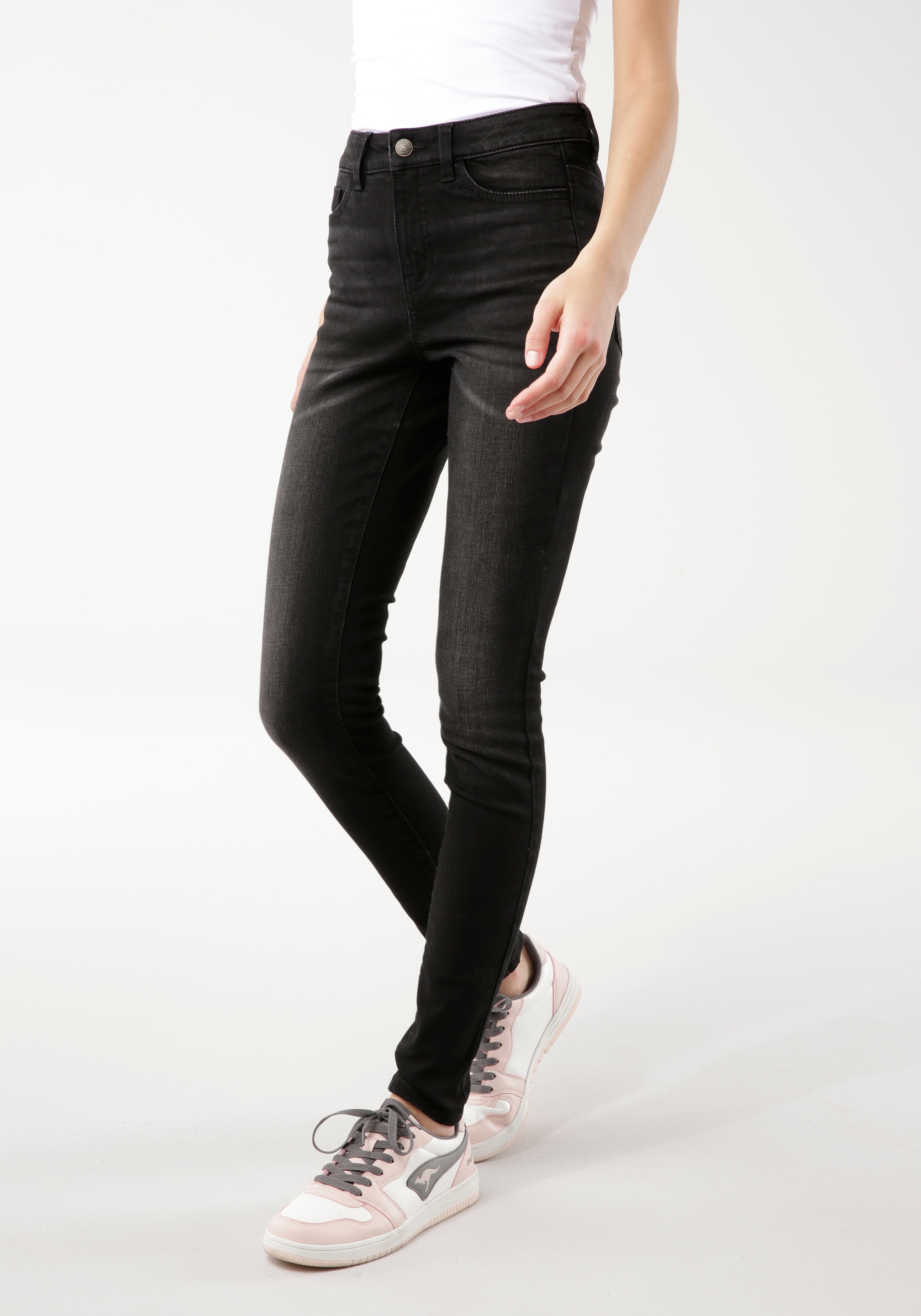 KangaROOS 5-Pocket-Jeans »SUPER SKINNY HIGH RISE«, knöchellang, mit Used-Optik, hohe Leibhöhe