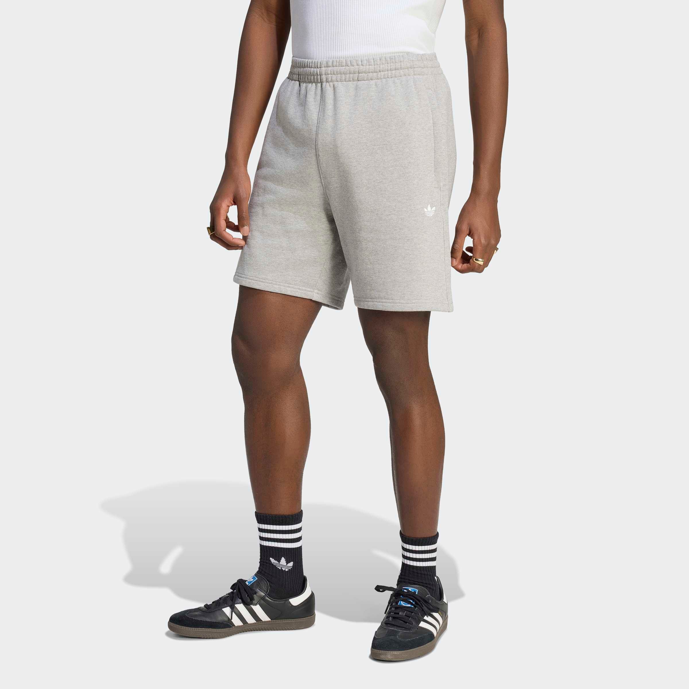 Image of adidas Originals Shorts "TREFOIL ESSENTIALS FLEECE"