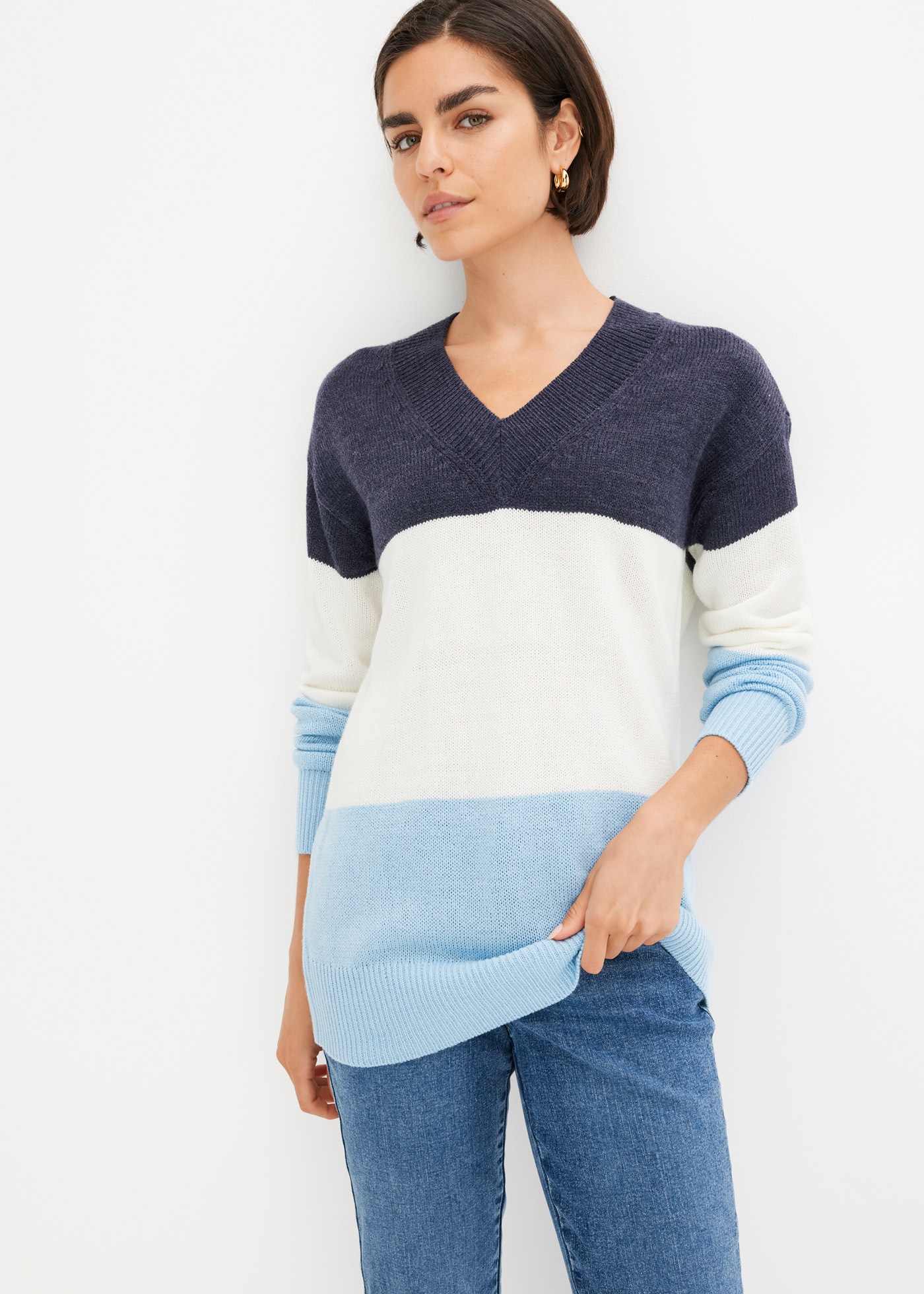 Image of bonprix Strickpullover "Pullover" mit V-Ausschnitt, bequeme Passform, Colorblocking