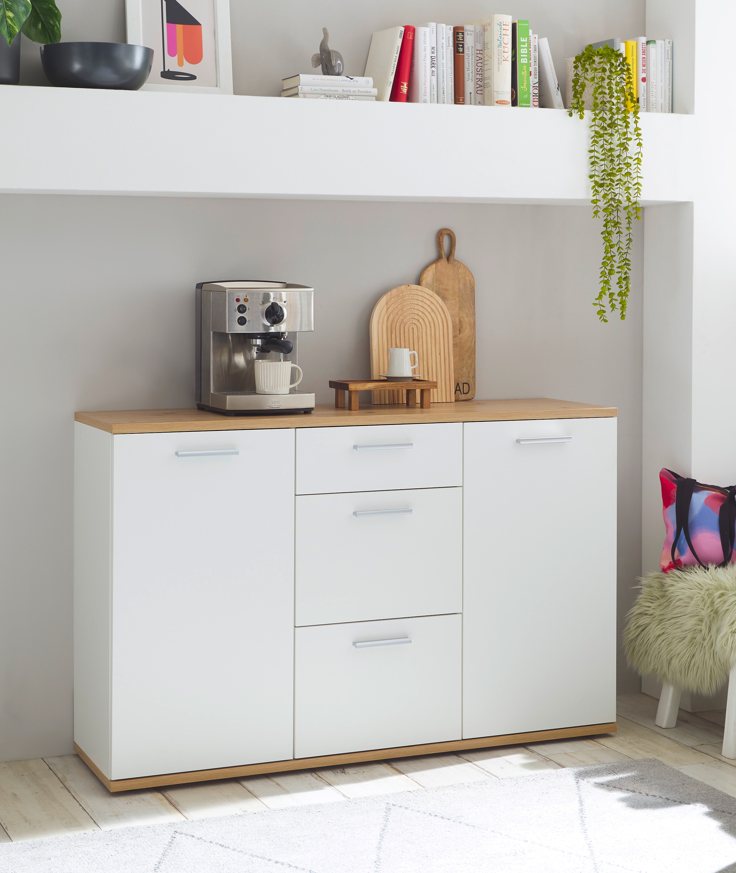 Image of HBZ Kommode "BC1035 weiss matt, BxHxT 135x86x38 cm" Kommode mit 2 Türen, 3 Schubkästen, 2 Einlegeböden