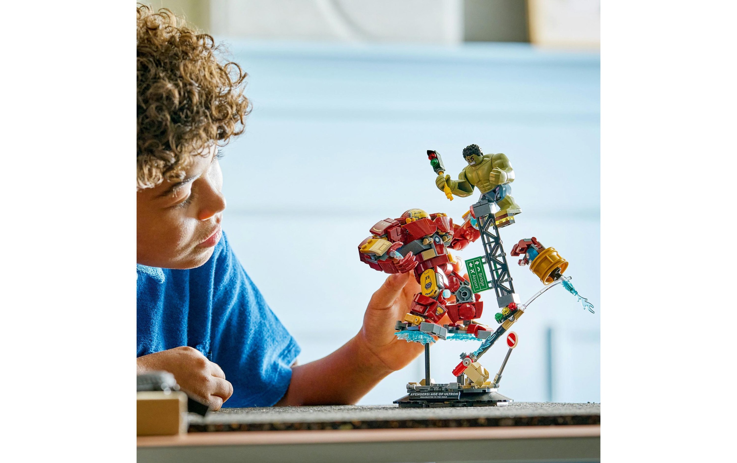 LEGO® Konstruktionsspielsteine »Marvel Duell der Giganten: Hulkbuster vs. Hulk 76343«