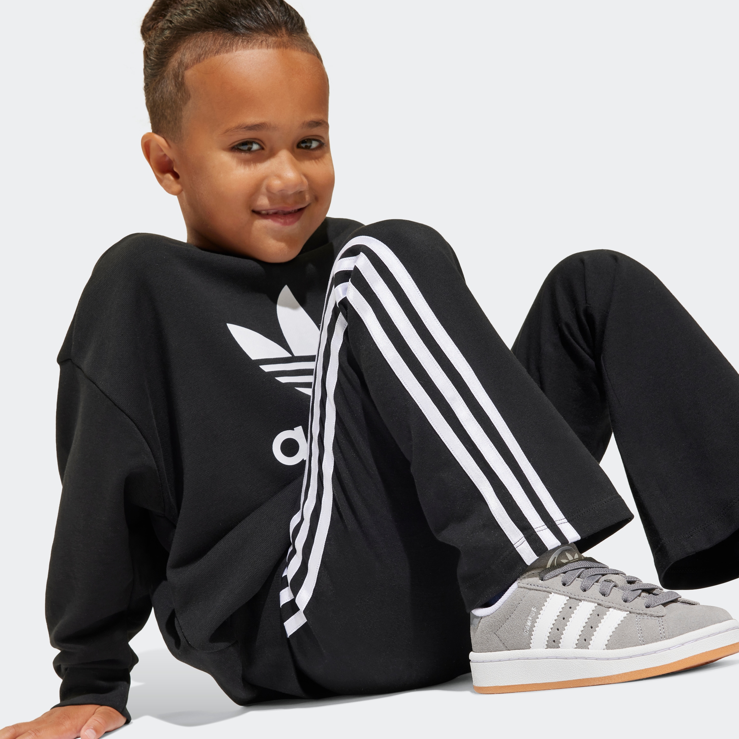 adidas Originals Trainingsanzug »LOOSE CREW SET«, (2 tlg.)