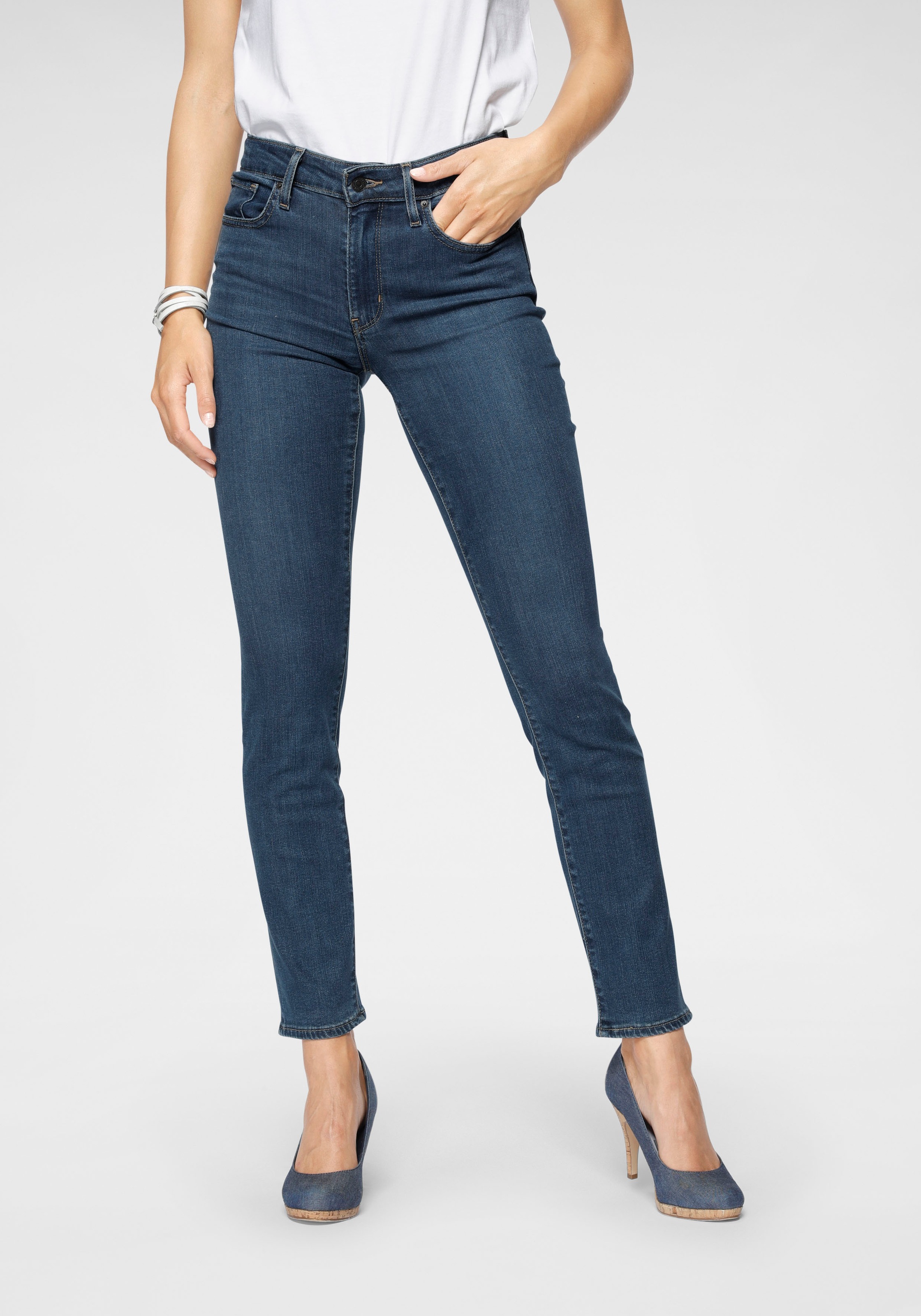Image of Levi's® Slim-fit-Jeans »712 Slim«, mit etwas niedrigem Bund bei Ackermann Versand Schweiz