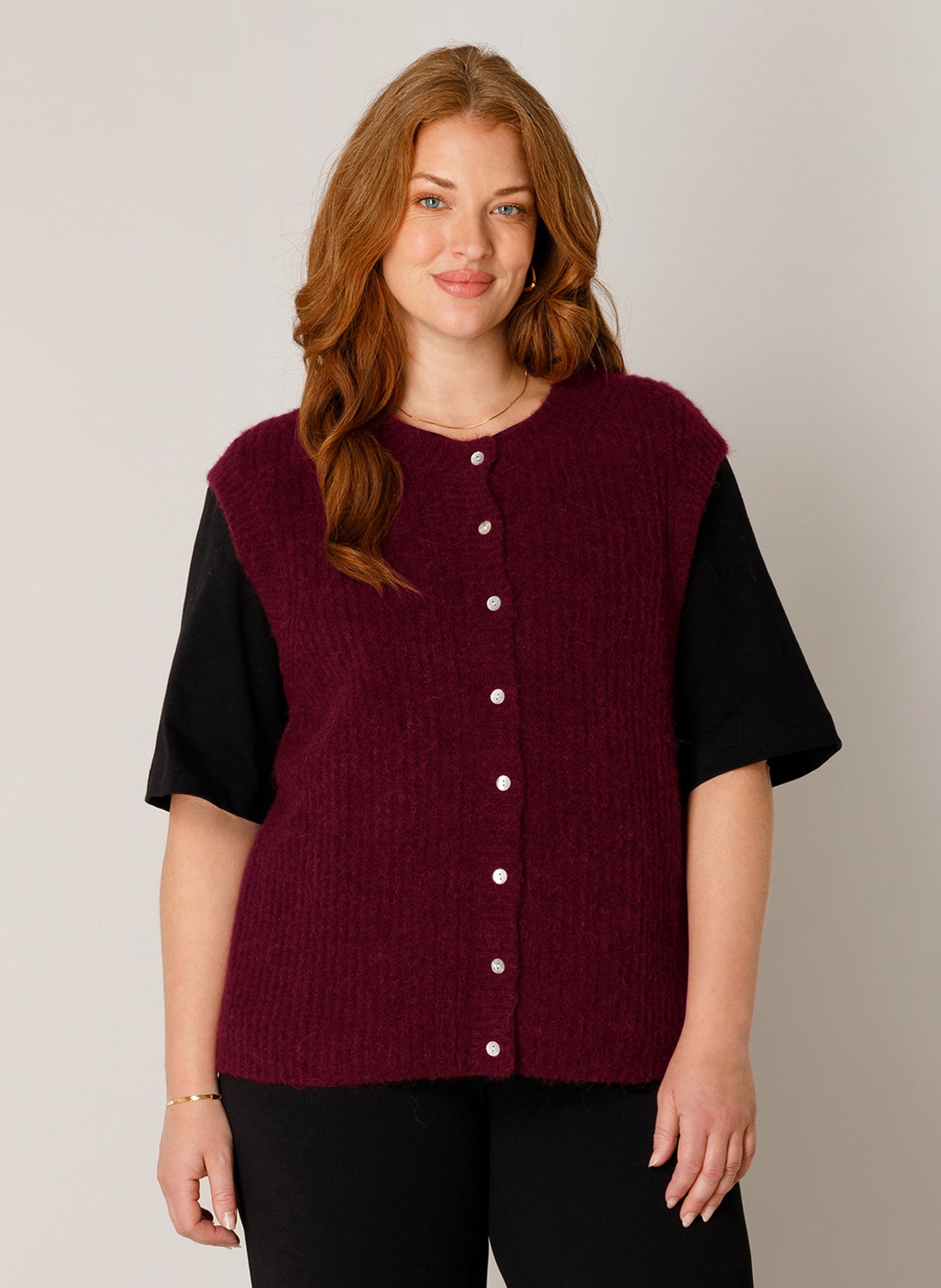 Base Level Curvy Gilet tricoté »Nelly« sans manches - avec patte de boutonnage / grandes tailles