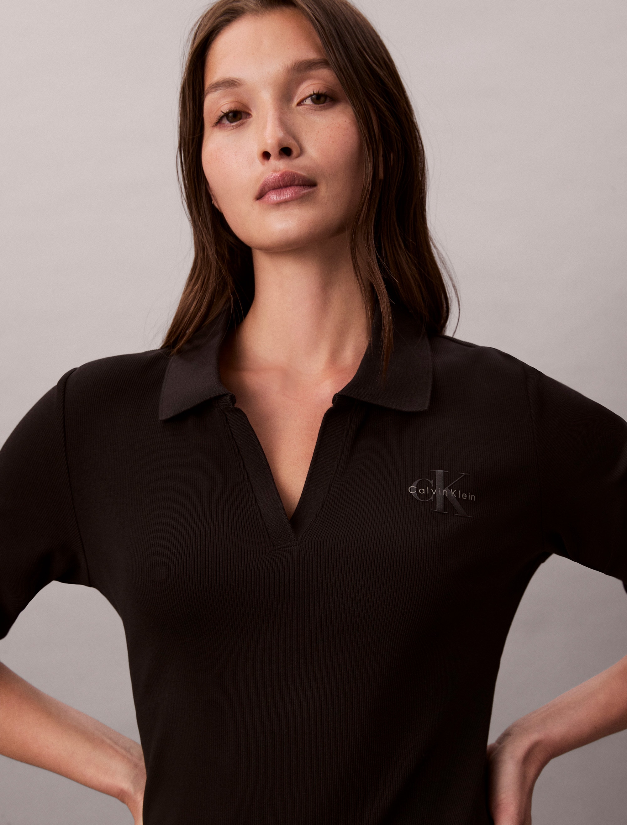 Calvin Klein Jeans Minikleid »LS MONOLOGO RIB POLO MINI DRESS«, Polokragen, V-Ausschnitt, figurbetont
