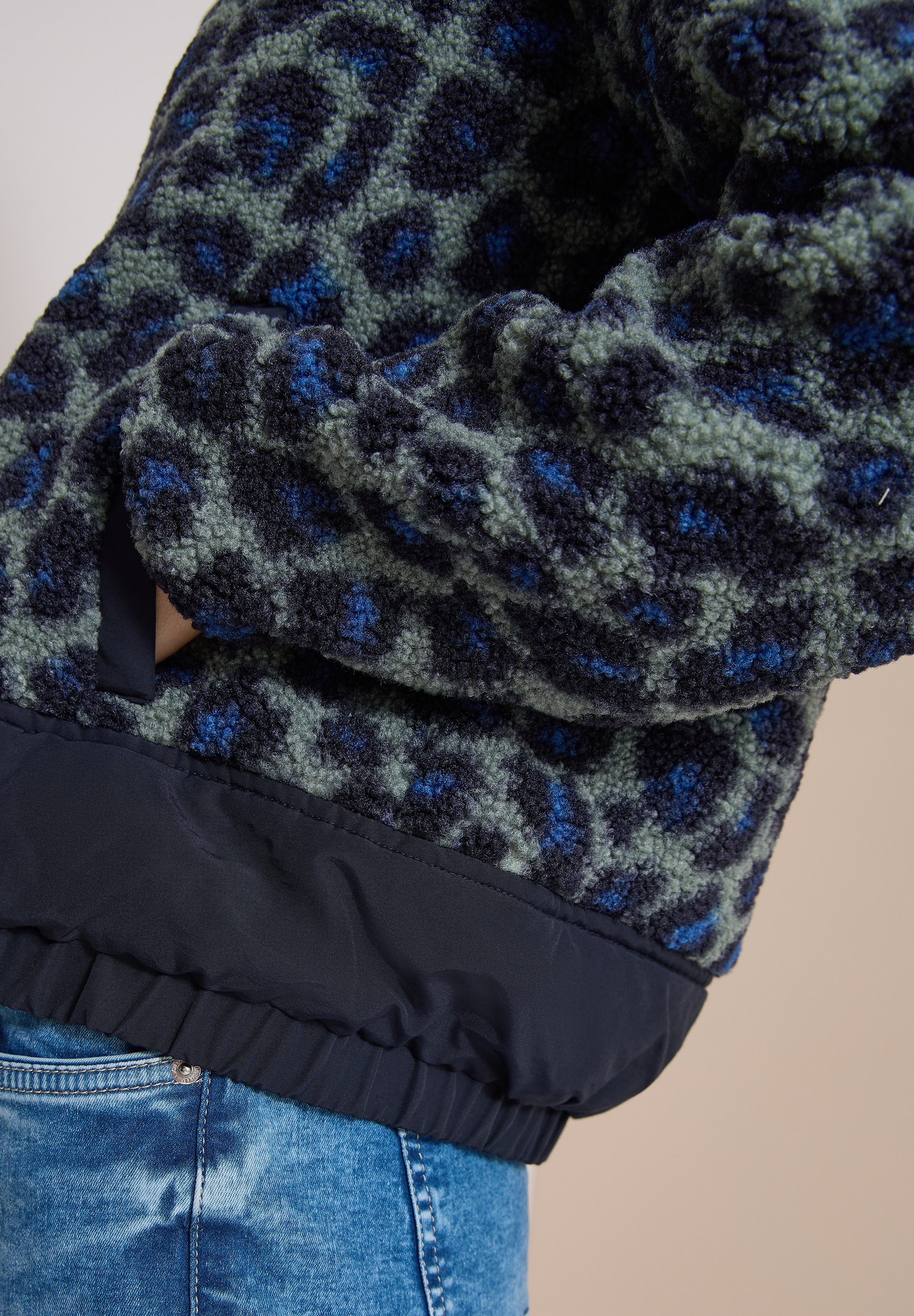 Cecil Fellimitatjacke mit Kapuze mit Softshell-Details und Kapuze