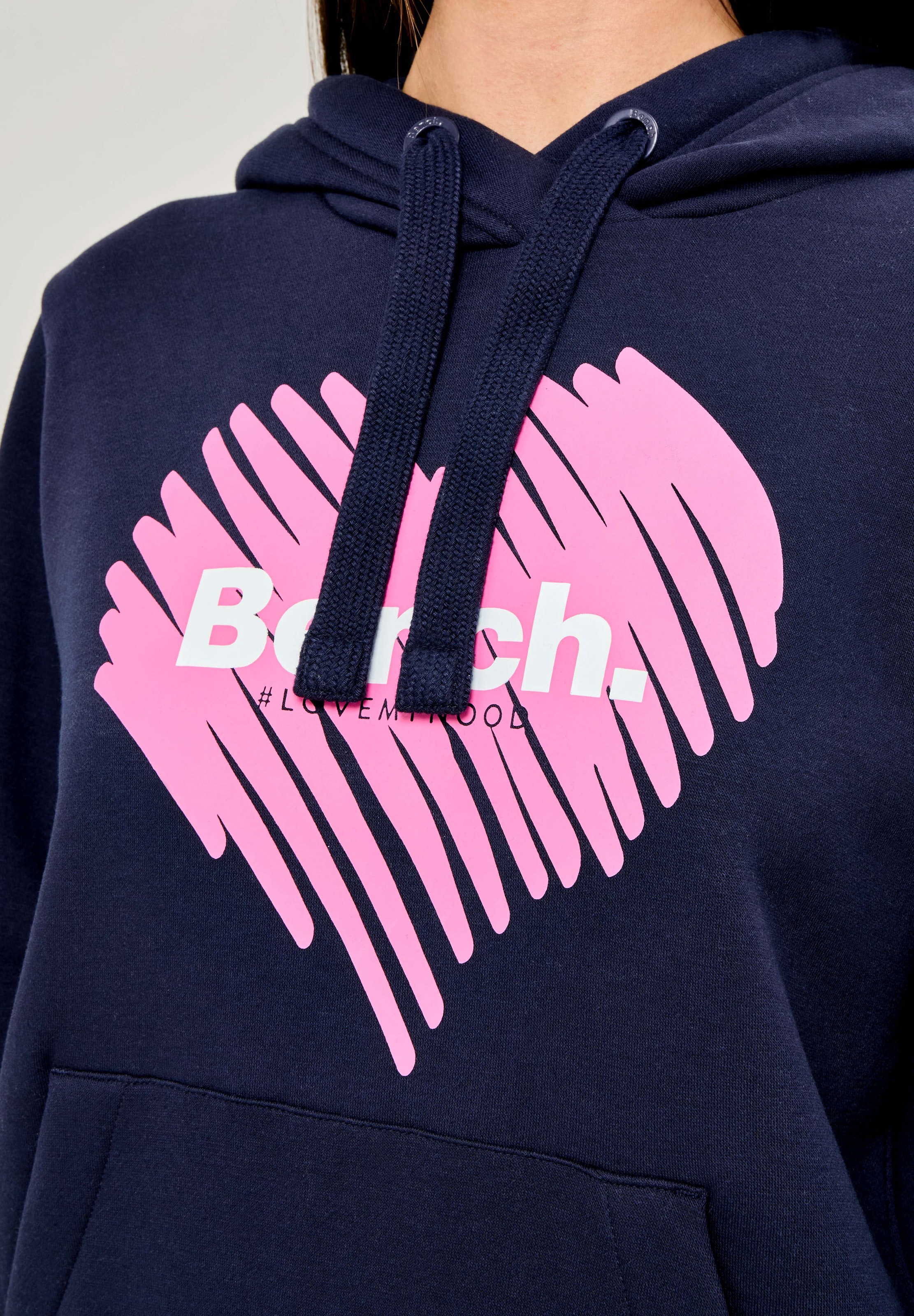 Bench. Kapuzensweatshirt »MIAO_HOODY«
