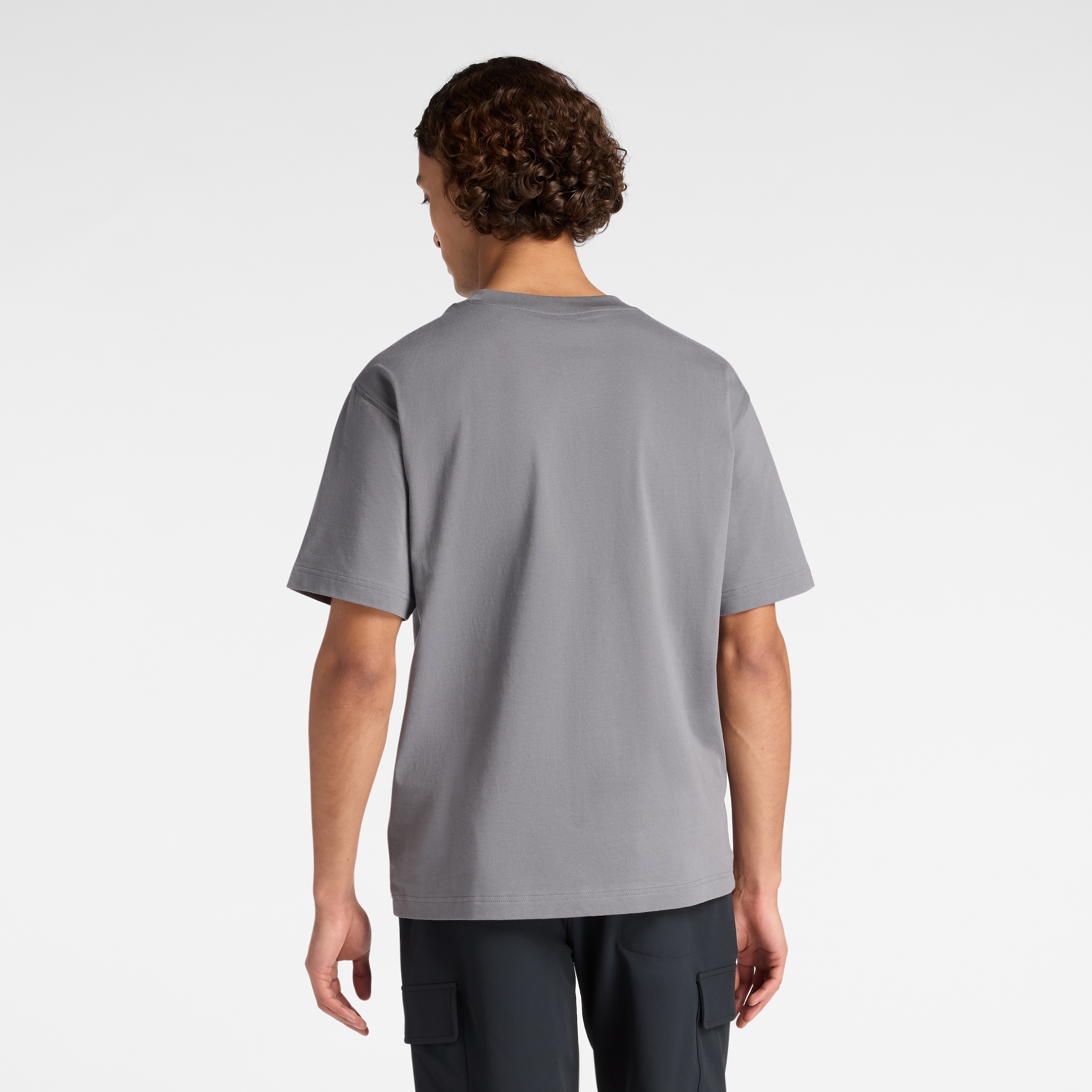 New Balance T-shirt »SPORT ESSENTIALS COTTON T-SHIRT« entspannte Passform, Kurzarm, aus Baumwolle, Rundhalsausschnitt