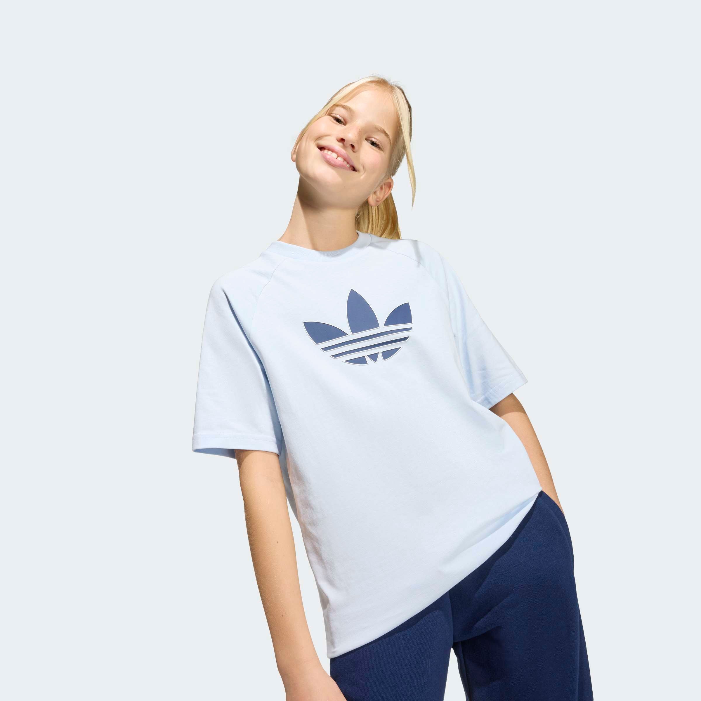 adidas Originals T-Shirt »GFX TR LO TEE« für Kinder, Kurzarmdesign, sportlicher Stil, Rundhalsausschnitt
