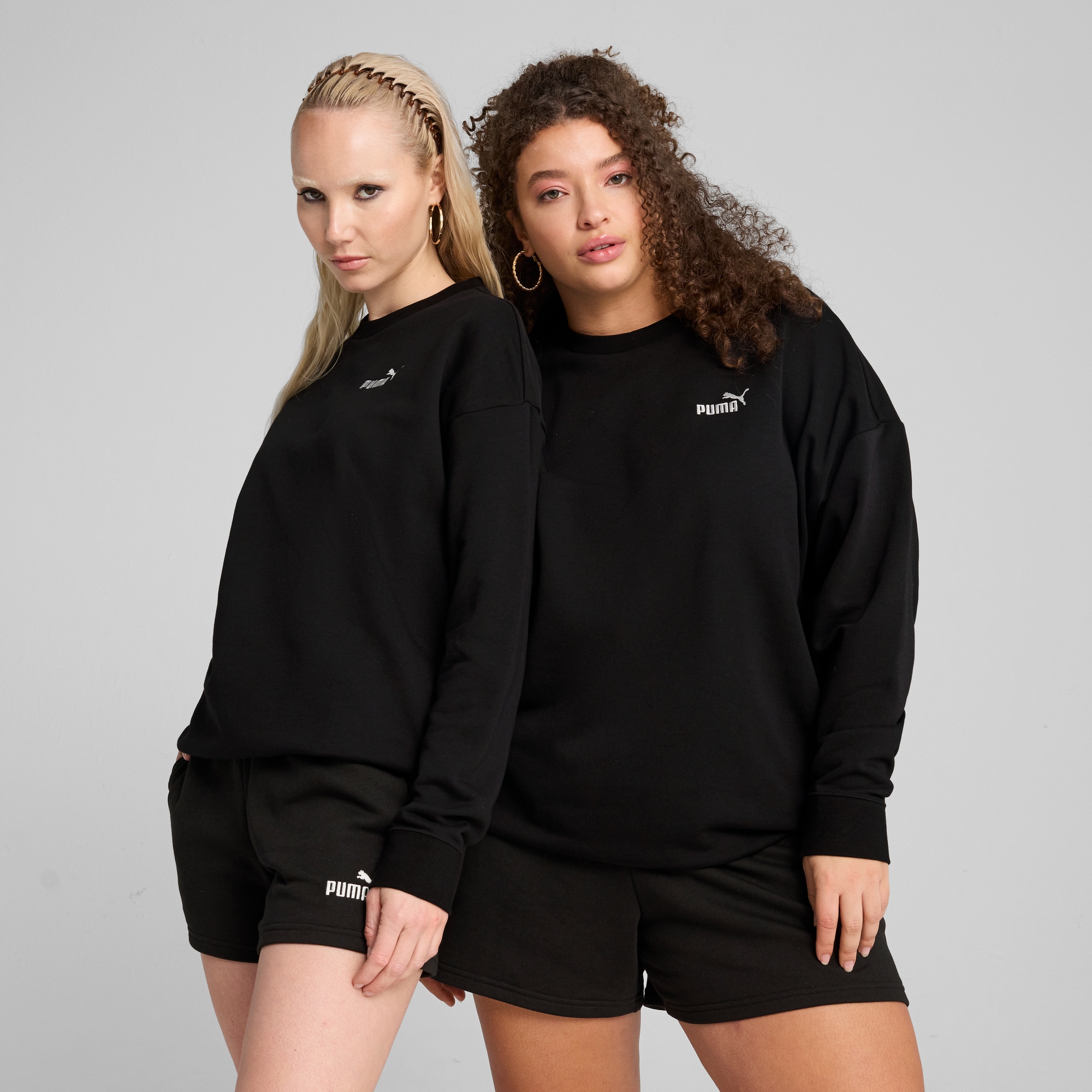 Image of PUMA Langarmshirt "ESS SMALL NO. 1 LOGO RELAXED CREW TR" mit Rundhalsausschnitt, Langarm, aus Baumwollmischung