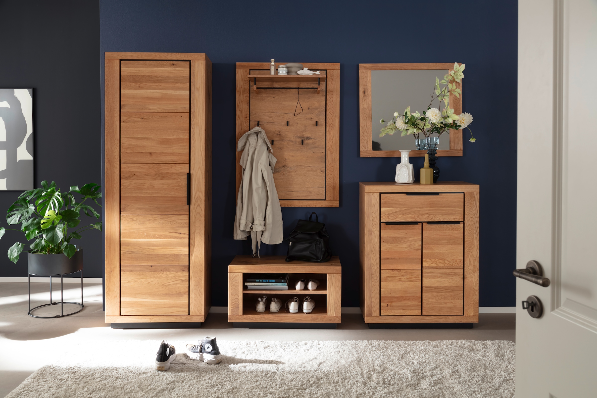 MCA living Schuhschrank »Greno Kommode«, (1 St.), 2 Holztüren, 1 Schubkasten, FSC-Mix