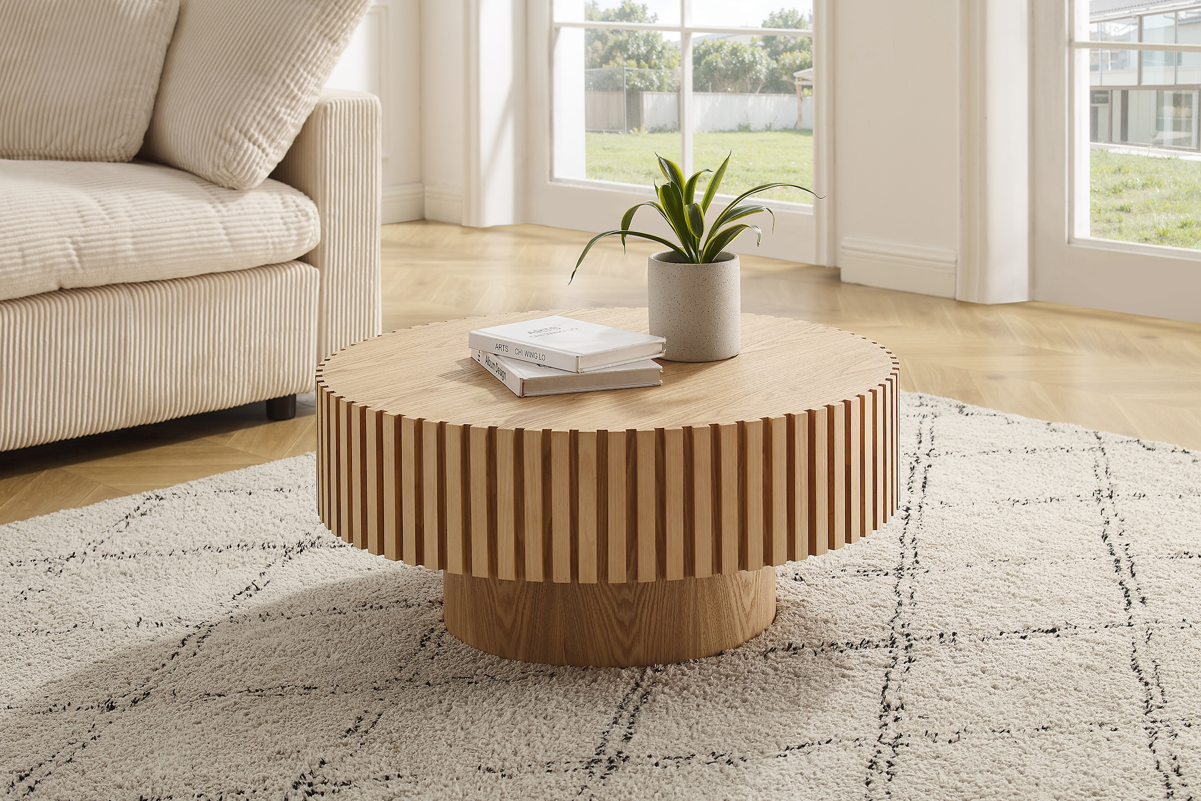 SalesFever Couchtisch »rund mit Massivholz-Lamellen Ø 80 cm« 1 Stk. tlg. Moderner Holztisch fürs Wohnzimmer mit Echtholzfurnier