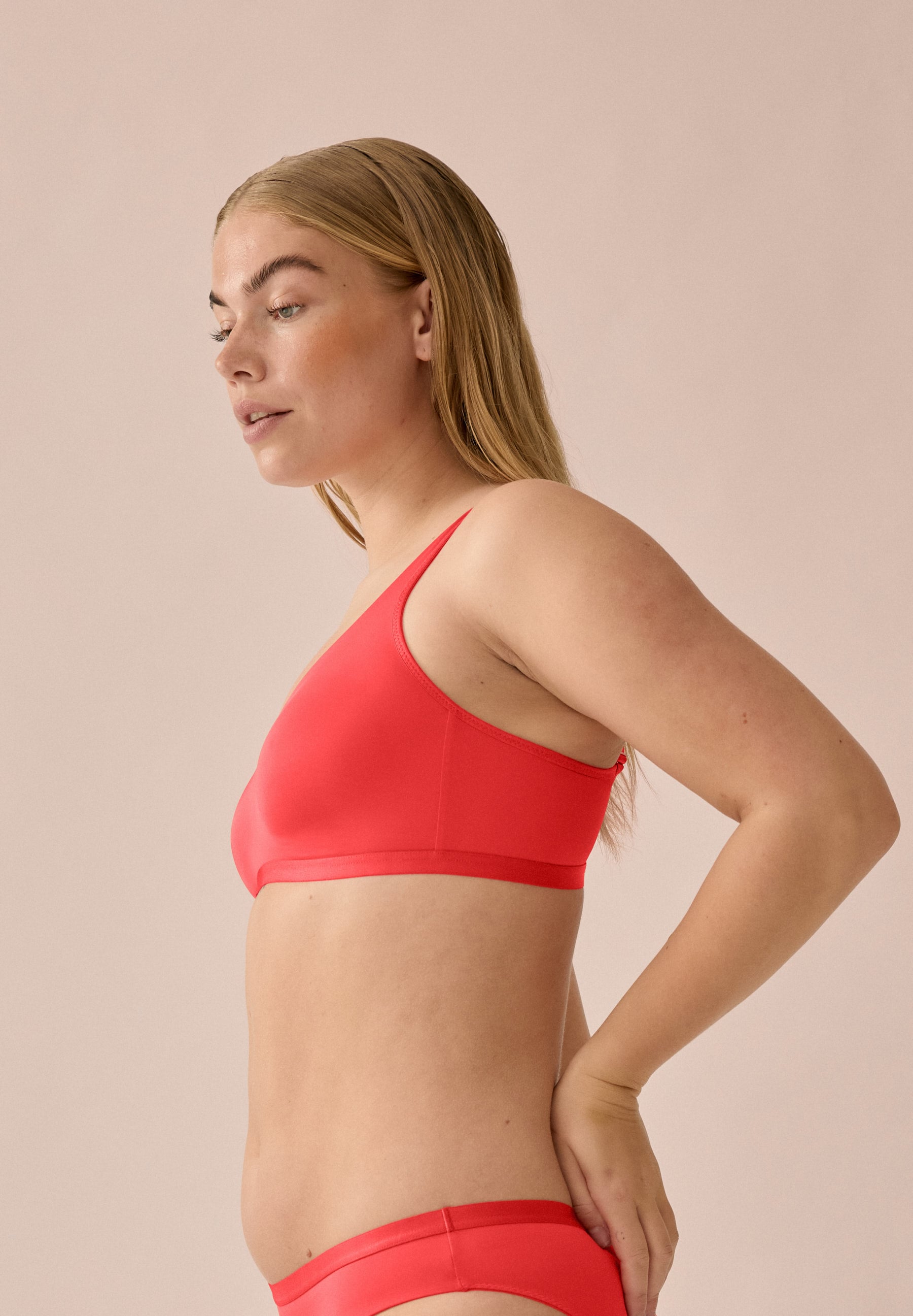 Naturana Soutien-gorge minimisant »The Thursday« 1 cuis tlg., ohne Bügel, breite Träger, basic, bequem, weich, Entlastungsträger