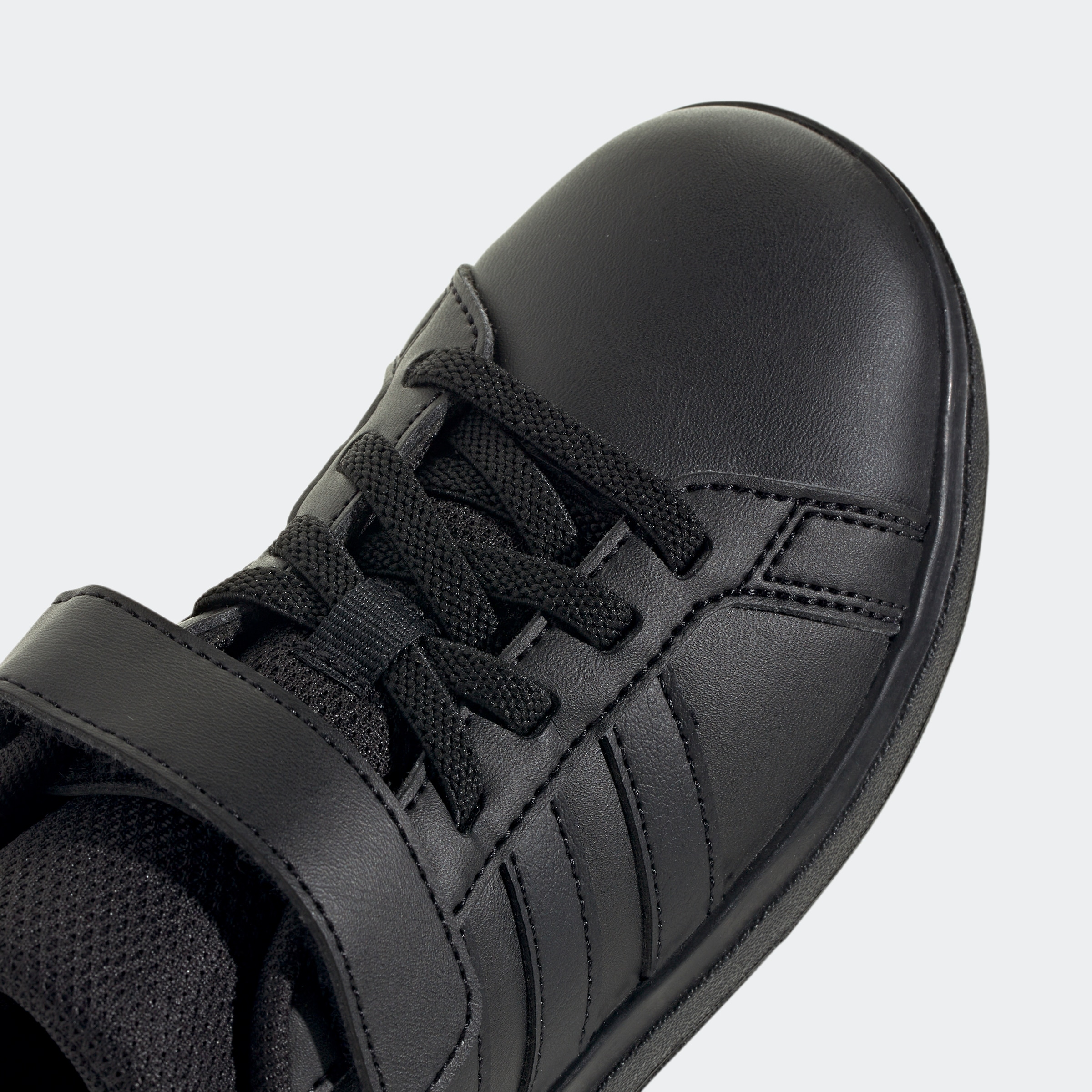 adidas Sportswear Sneaker »GRAND COURT 2.0 KIDS«, Design auf den Spuren des adidas Superstar