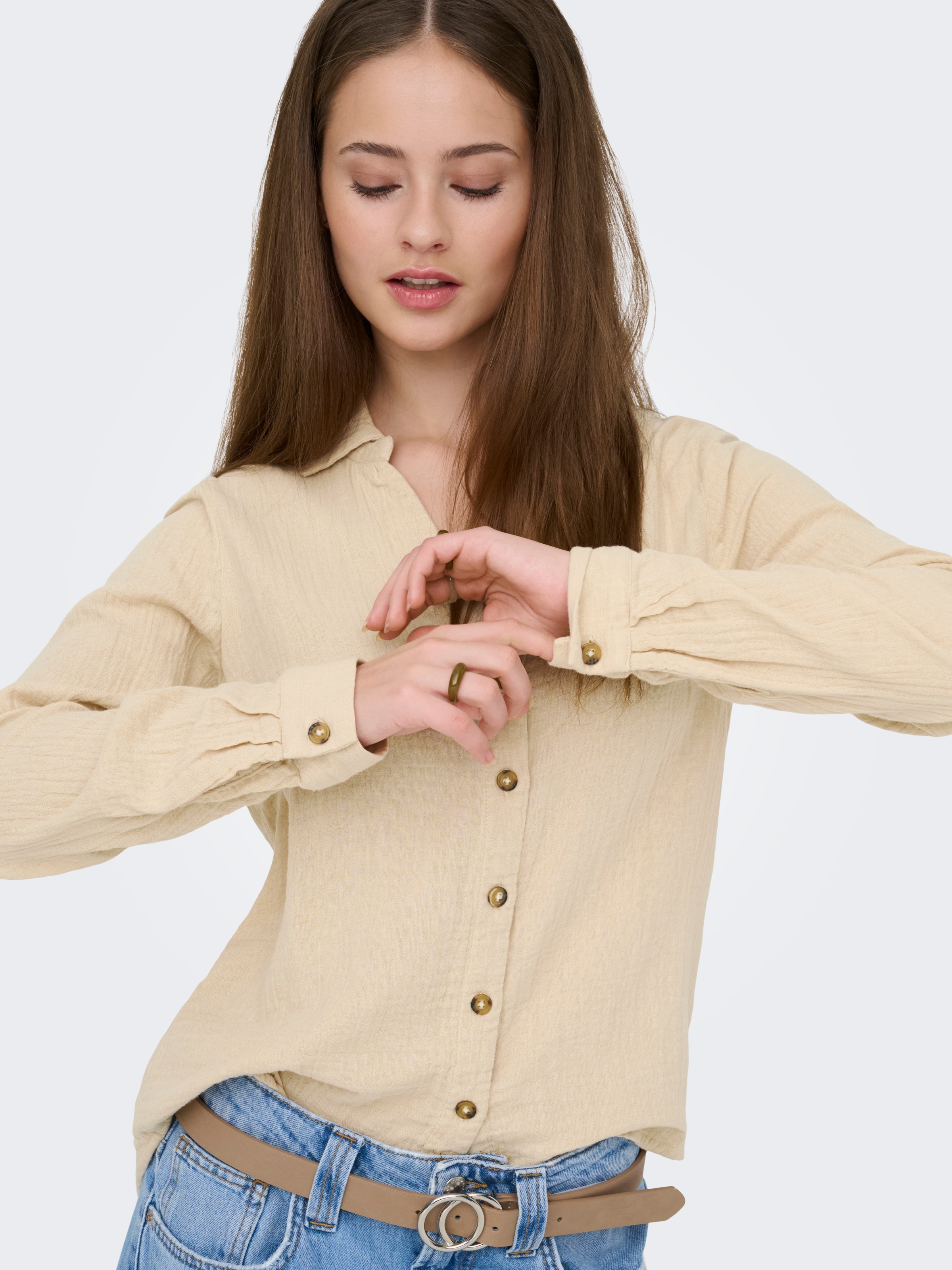 ONLY Blouse à manches longues »ONLTHYRA LIFE L/S REGULAR SHIRT NOOS WVN«