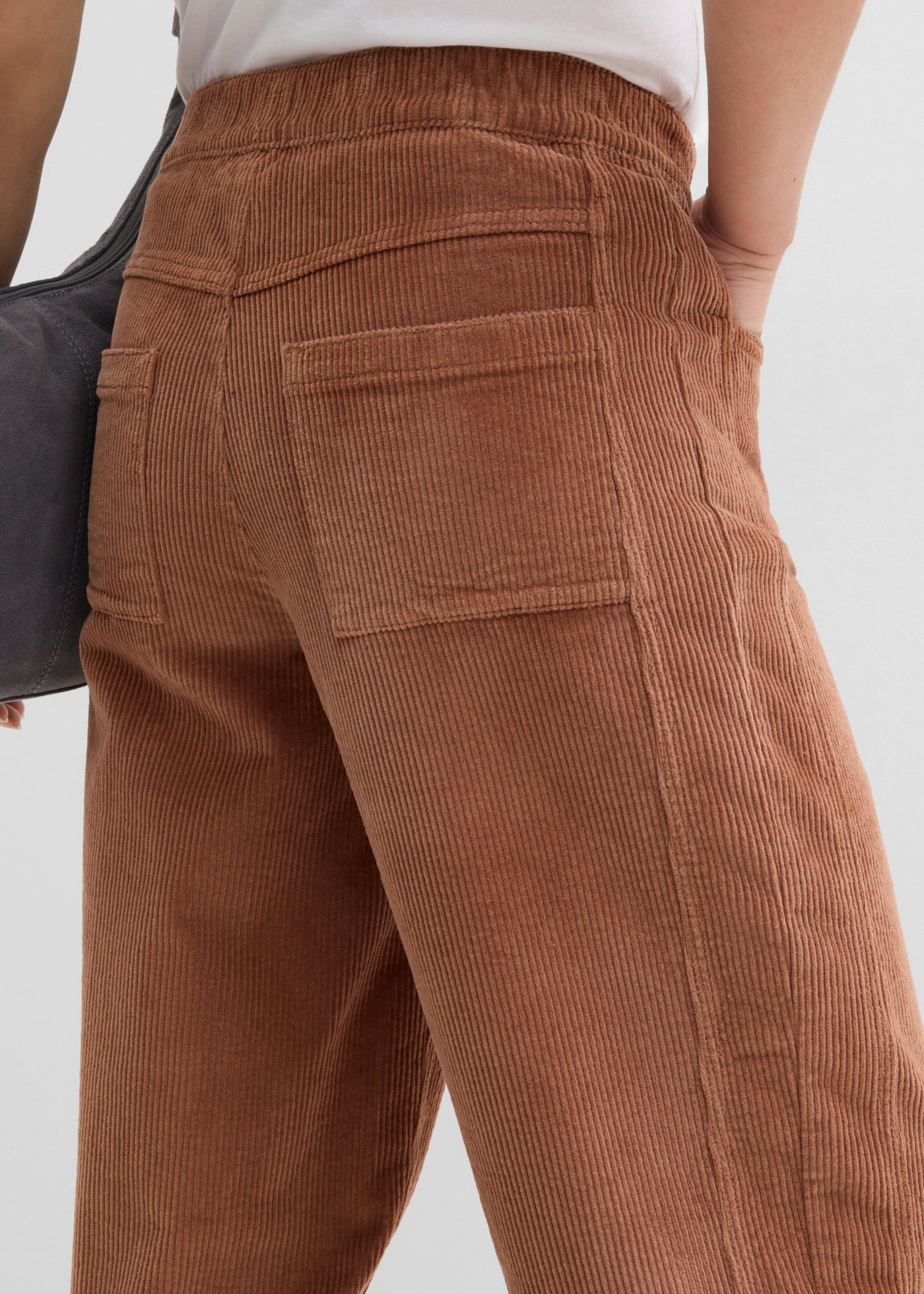 bonprix Cordhose  in 7/8-Länge, mit elastischem Bund, Loose Fit