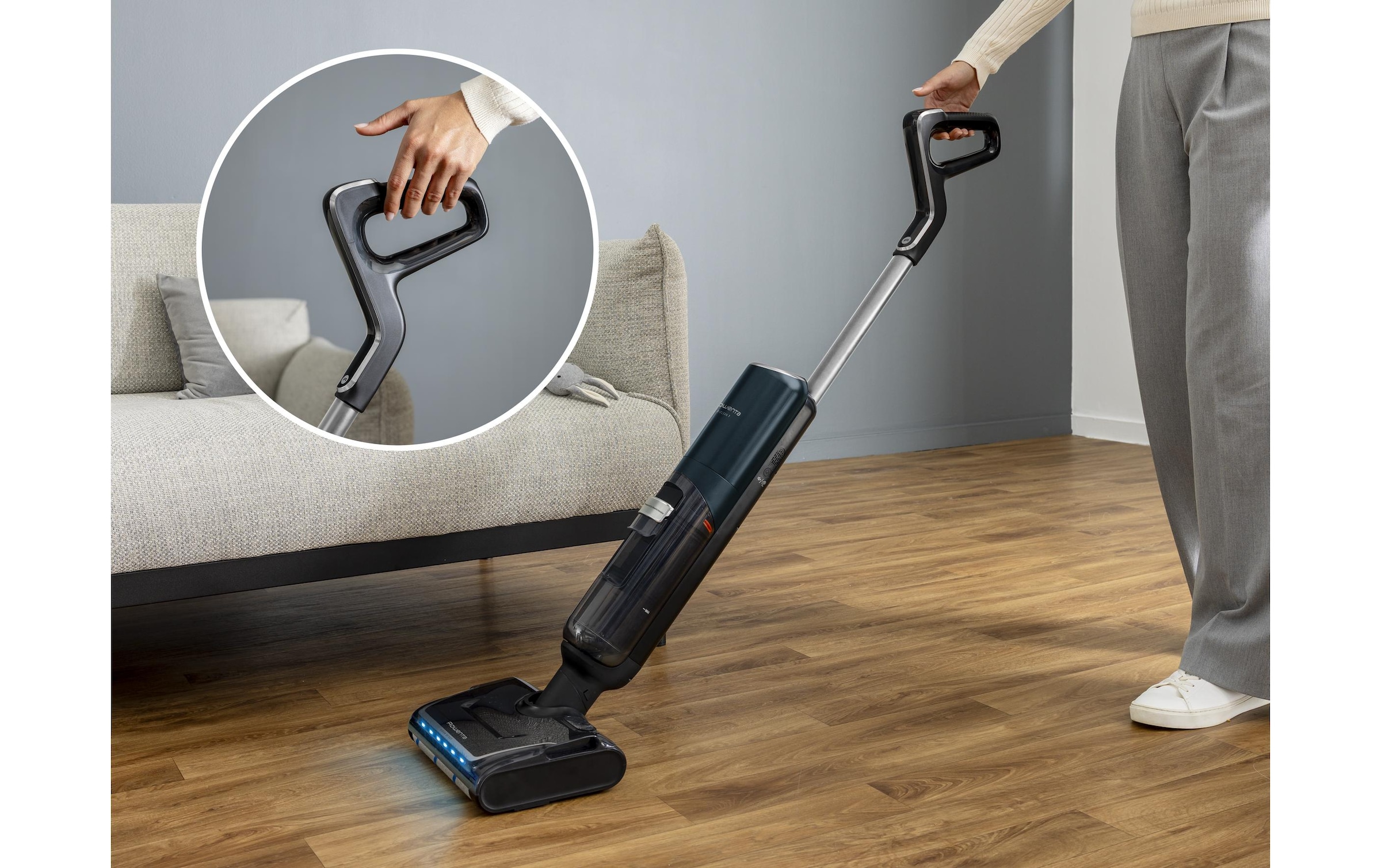 Rowenta Aspirateur eau et poussière »X-Clean 7, Saugen und Wischen, LED-Display, 180° abflachbares Design« selbstreinigend, selbstfahrendes Walzensystem, für Hartböden, GZ5735