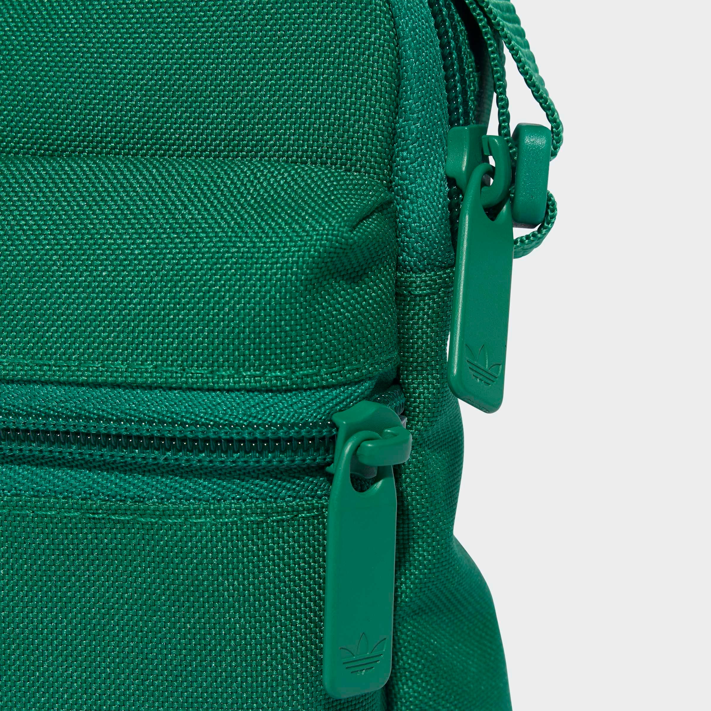 adidas Originals Sporttasche »ADICOLOR CLASSIC FESTIVAL« aus Polyester, kompakte Grösse