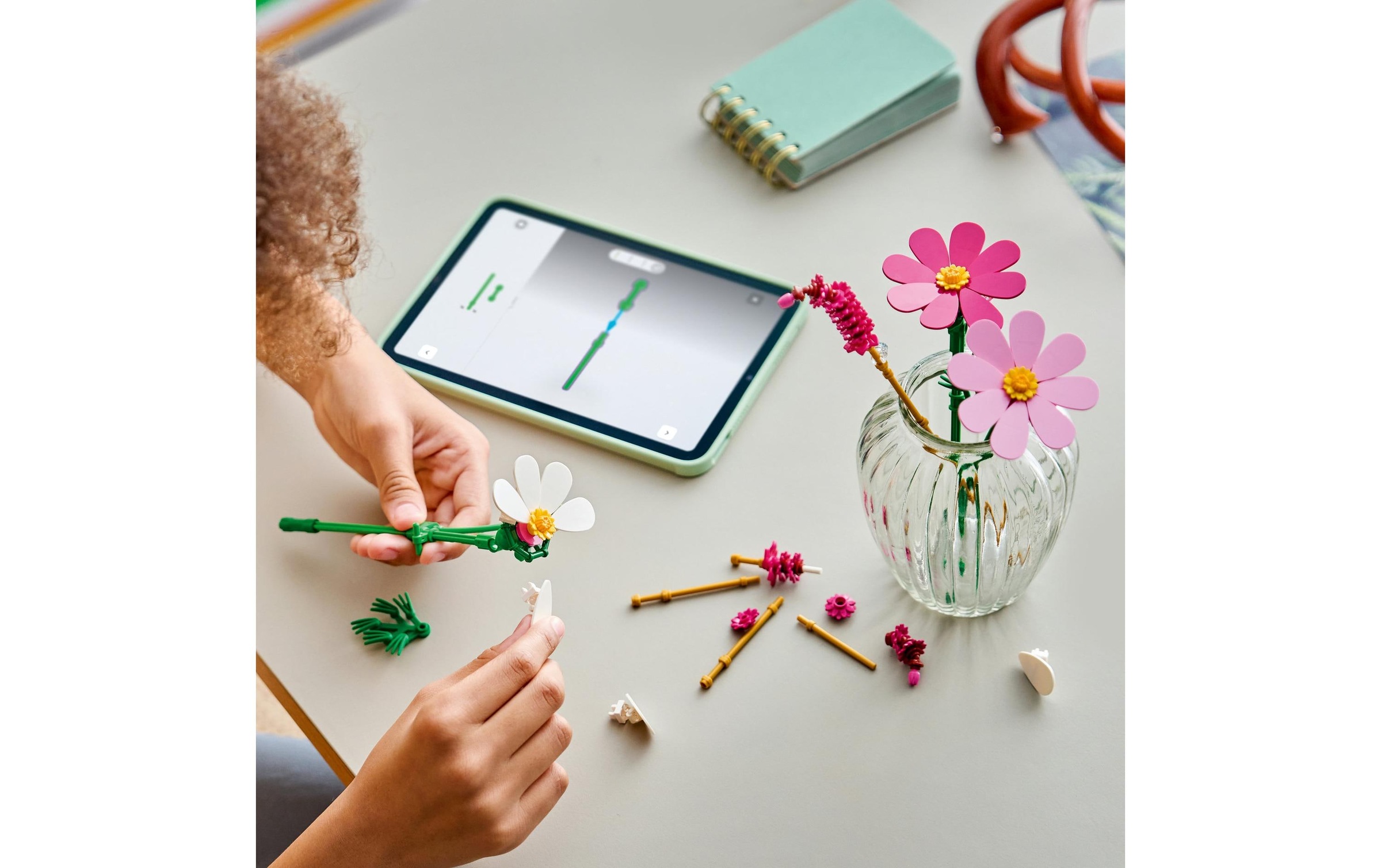 Image of LEGO Konstruktionsspielsteine "Kosmeen (11514), LEGO Botanicals" Made in Europe