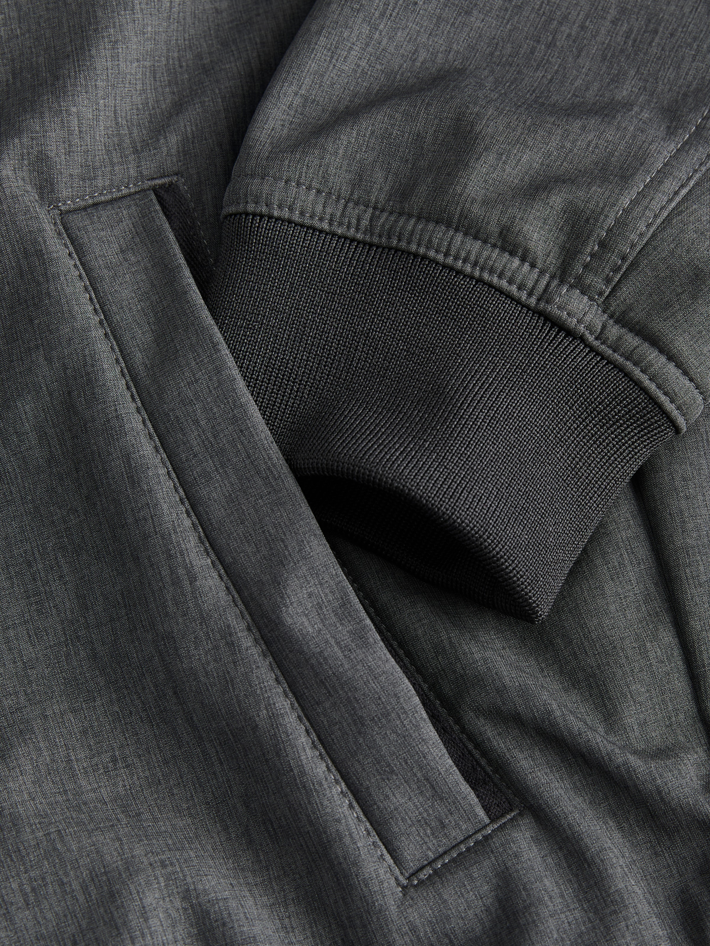 Jack & Jones Veste softshell »JJELIAM SOFTSHELL BOMBER NOOS« fibre synthétique, coupe régulière