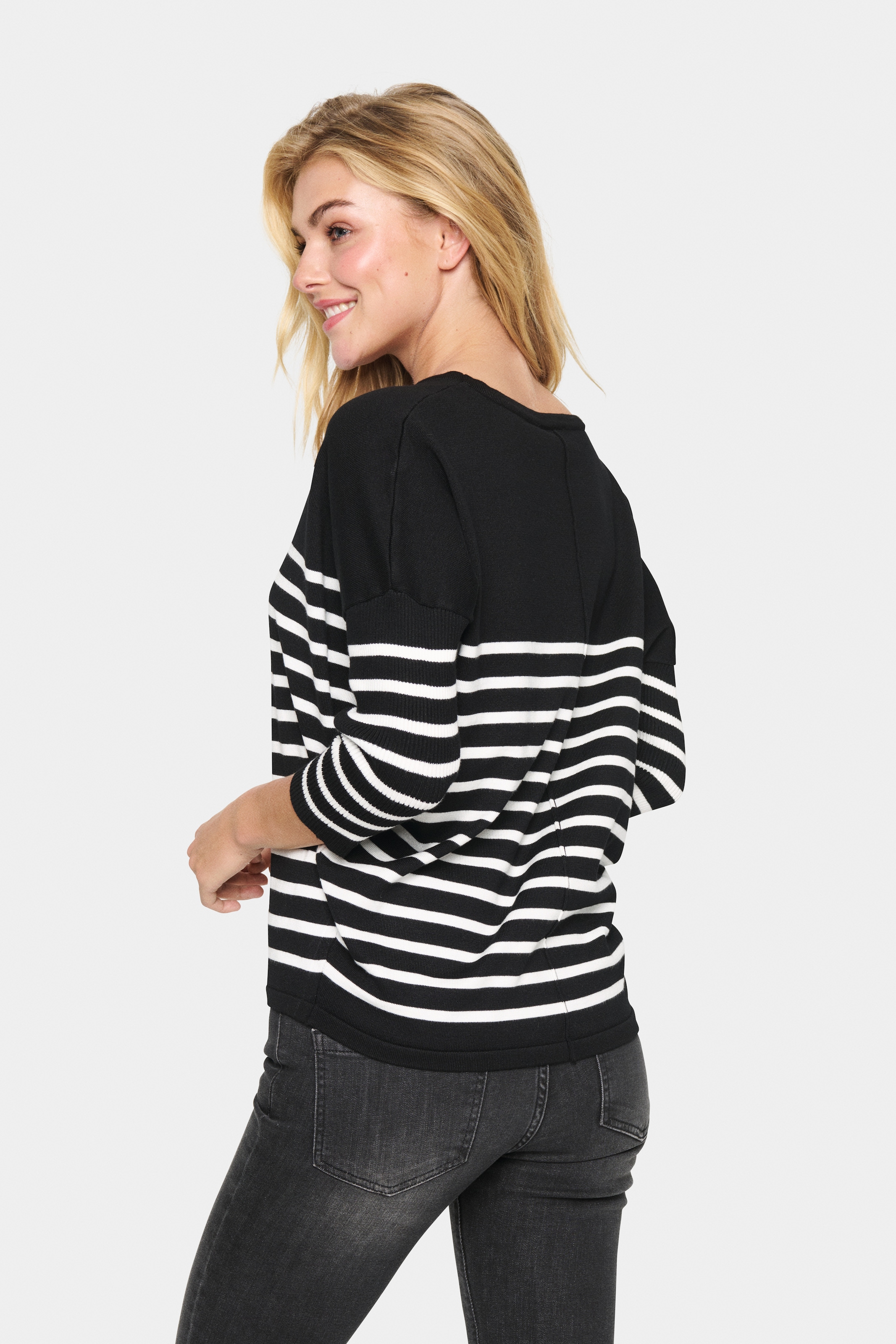 Saint Tropez Pull en tricot »MilaSZ R-neck Stripe« Oversize Fit, Feinstrick, Viskosemischung