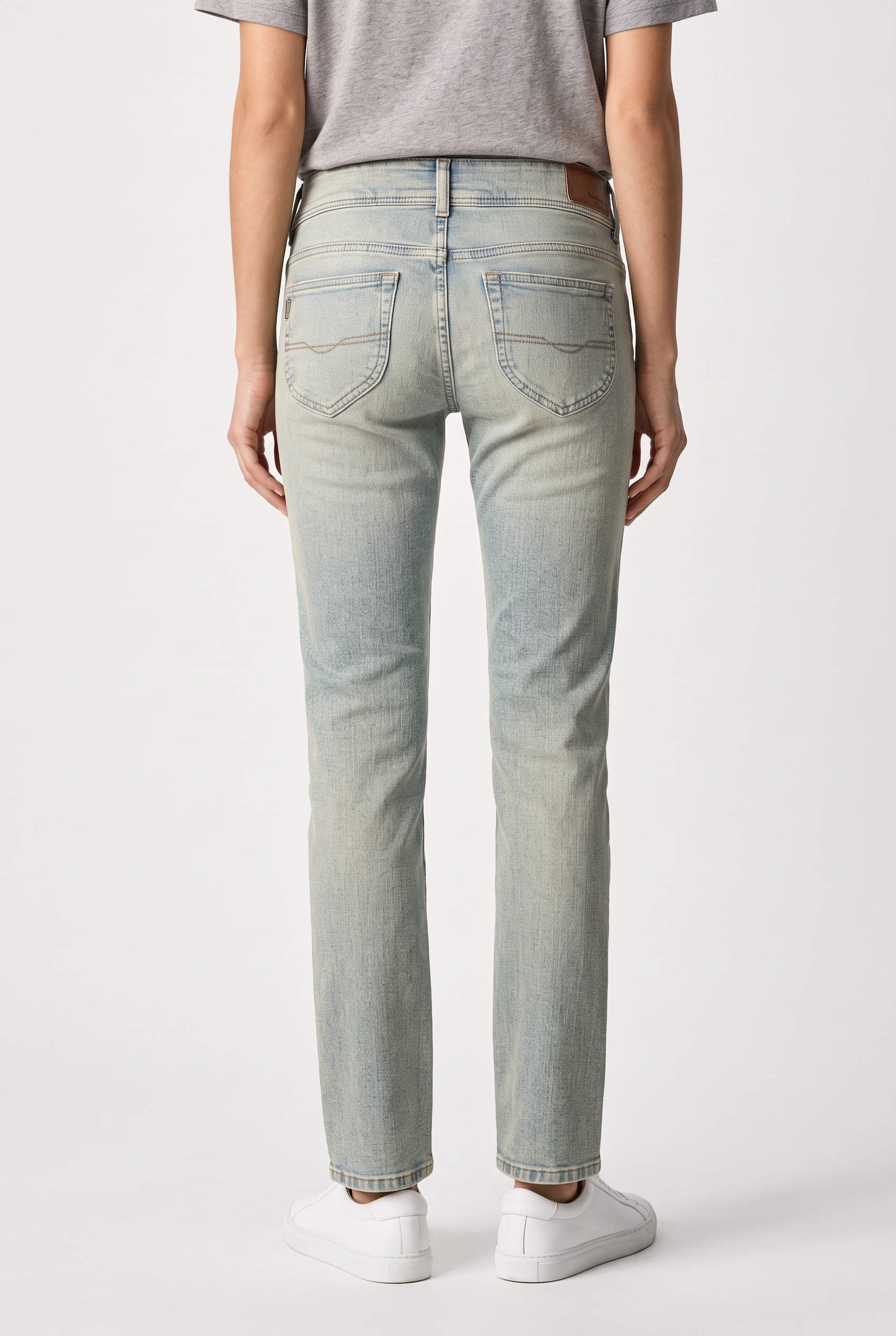 Pepe Jeans Slim-fit-Jeans »SLIM JEANS LW« mit doppeltem Knopfverschluss