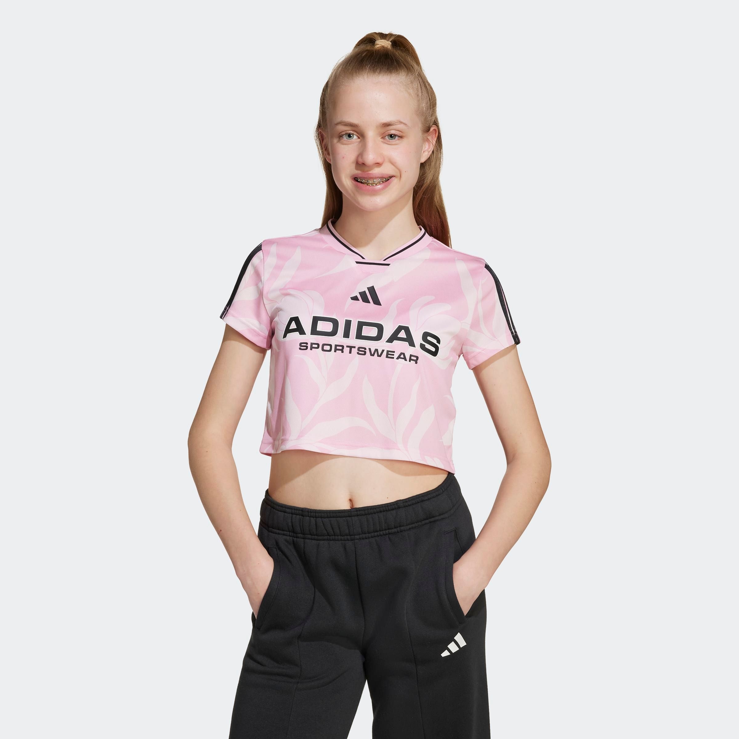 Image of adidas Sportswear T-Shirt "HOUSE OF TIRO COLORS OF KIDS CROP"