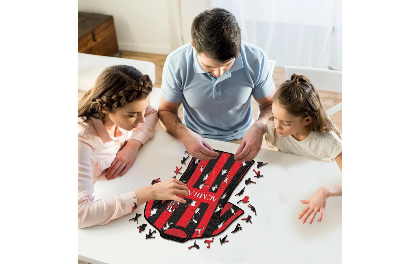 Puzzle »Iconic Puzzle AC Milan – Trikot«, (270 tlg.)