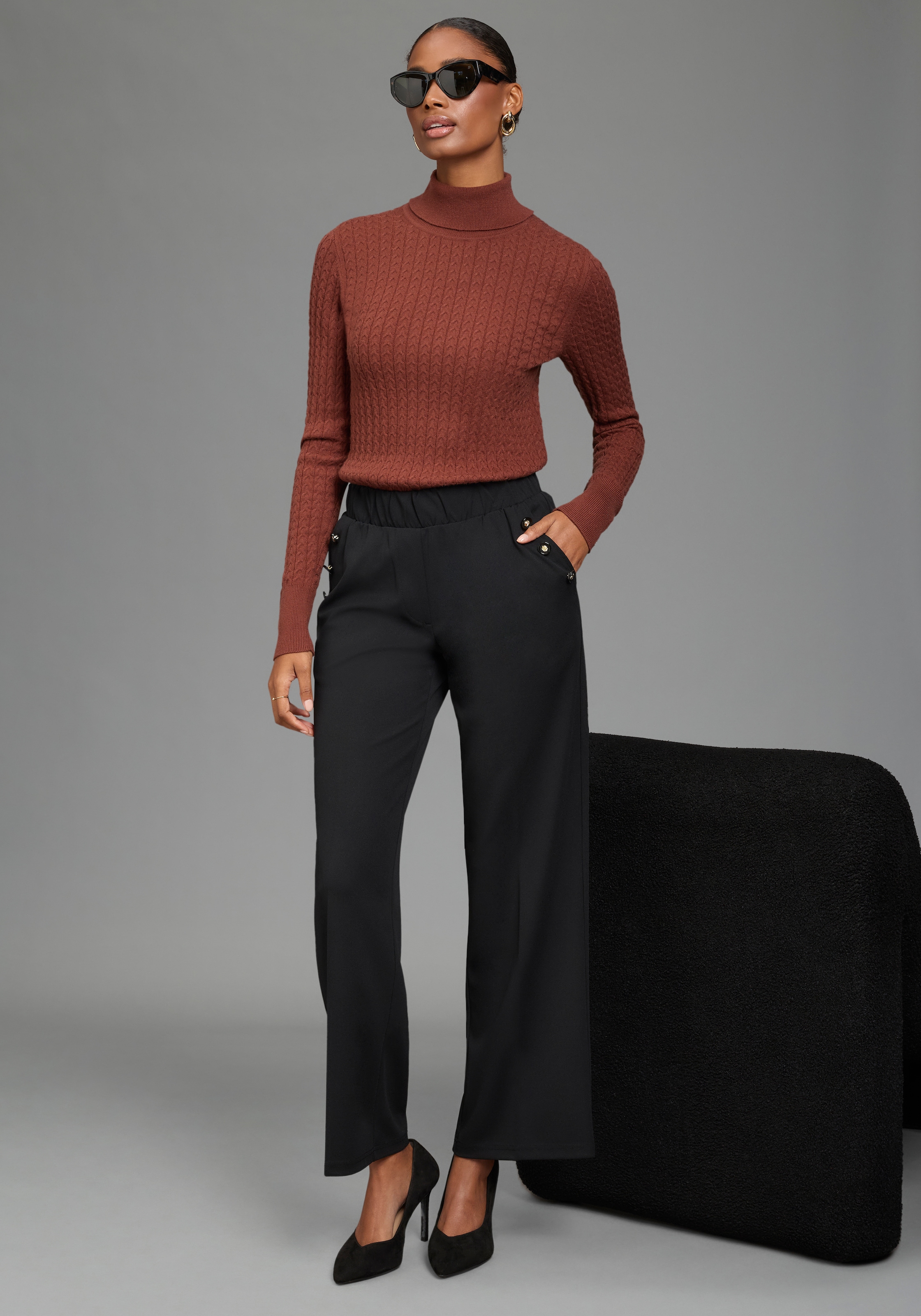 Laura Scott Pantalon à enfiler  Avec plis repassés et boutons décoratifs à l'entrée de la poche