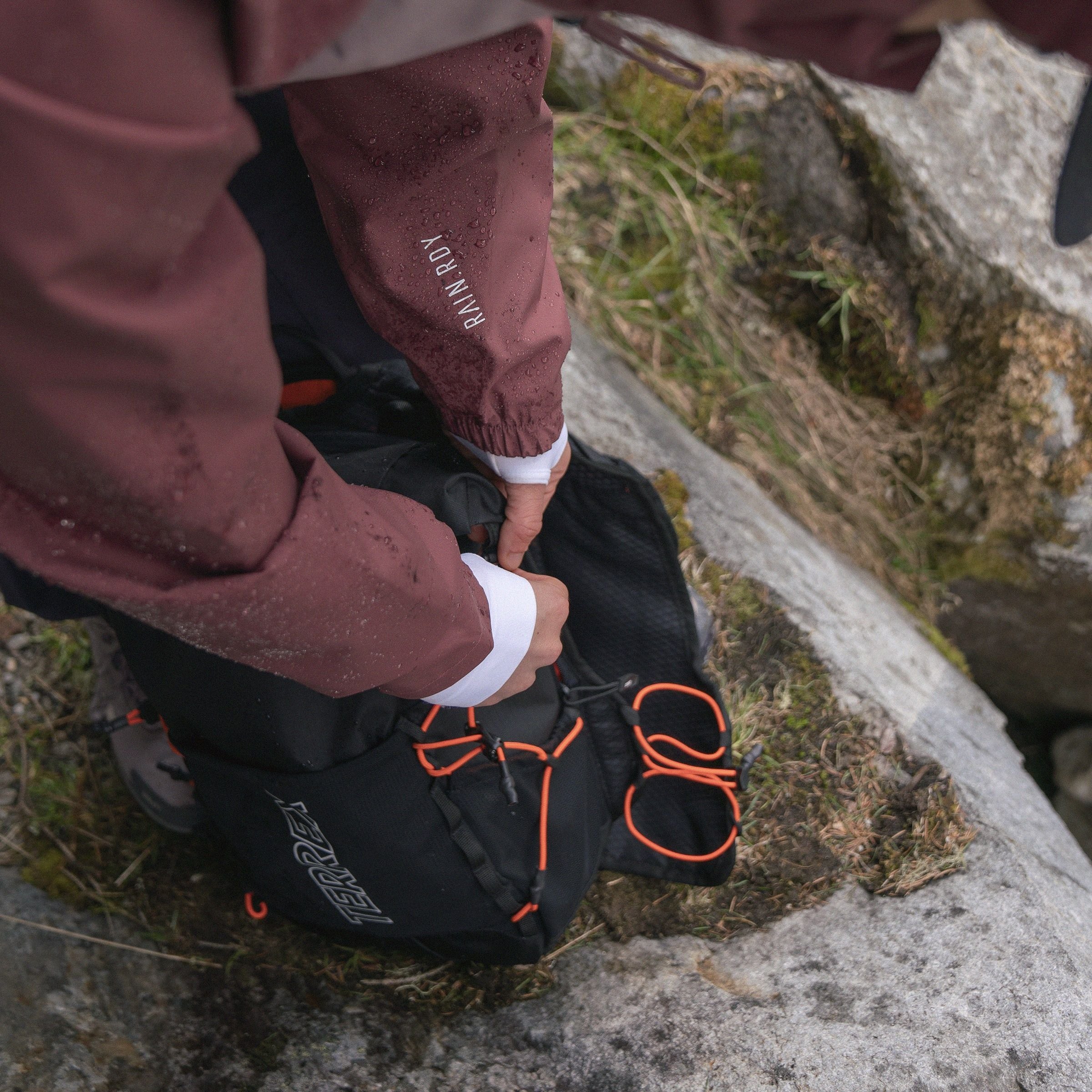 adidas TERREX Outdoorjacke »W MT 2L RAIN JK«