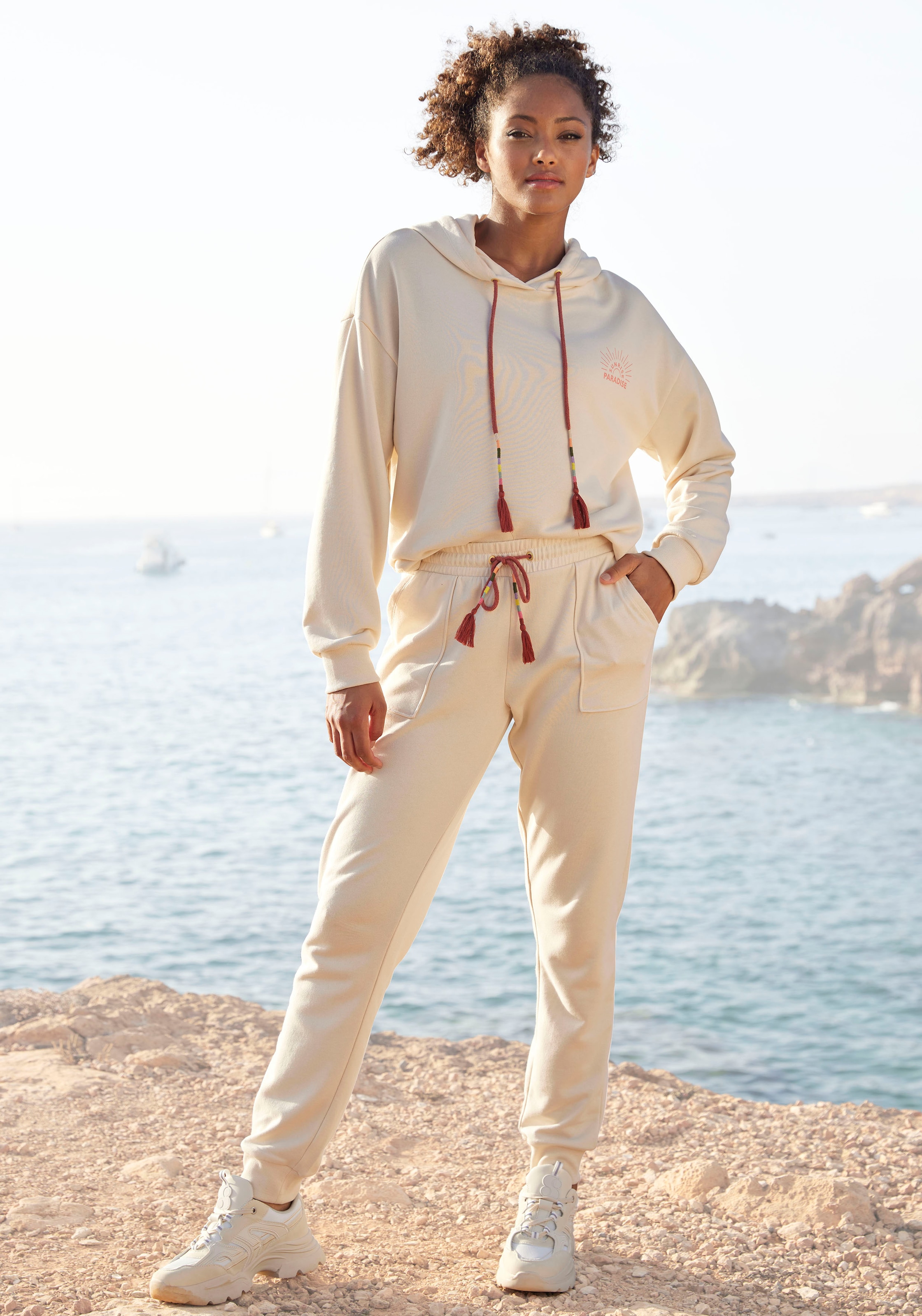 Vivance Sweatpants, Relaxhose, Loungehose mit aufgesetzten Taschen, Loungewear