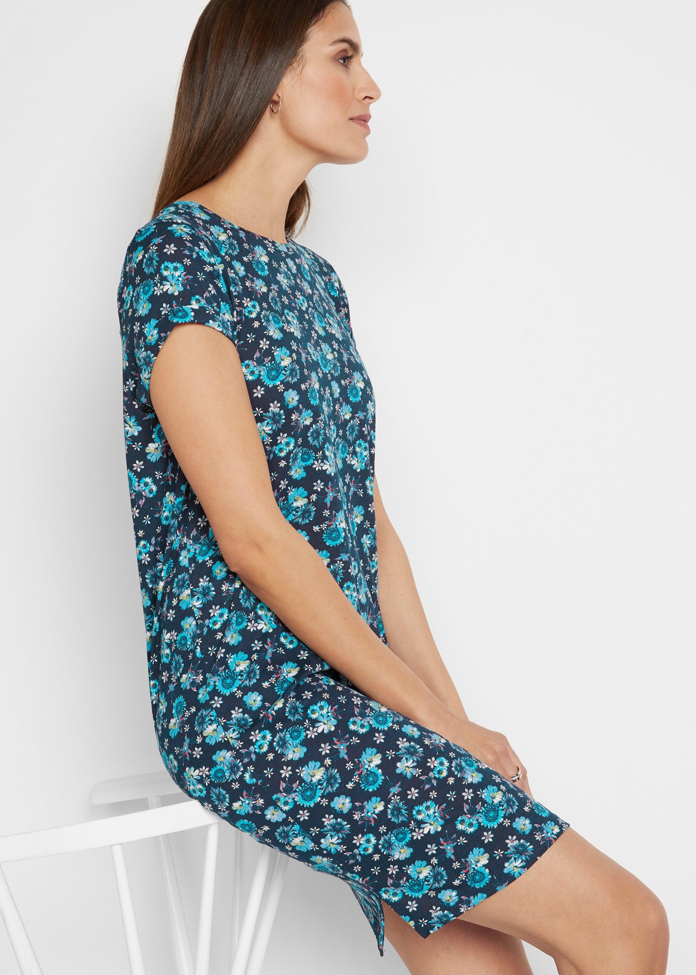 bonprix Robe t-shirt Packung, 2 tlg. für warme Tage, aus reiner Baumwolle, leicht ausgestellte Form