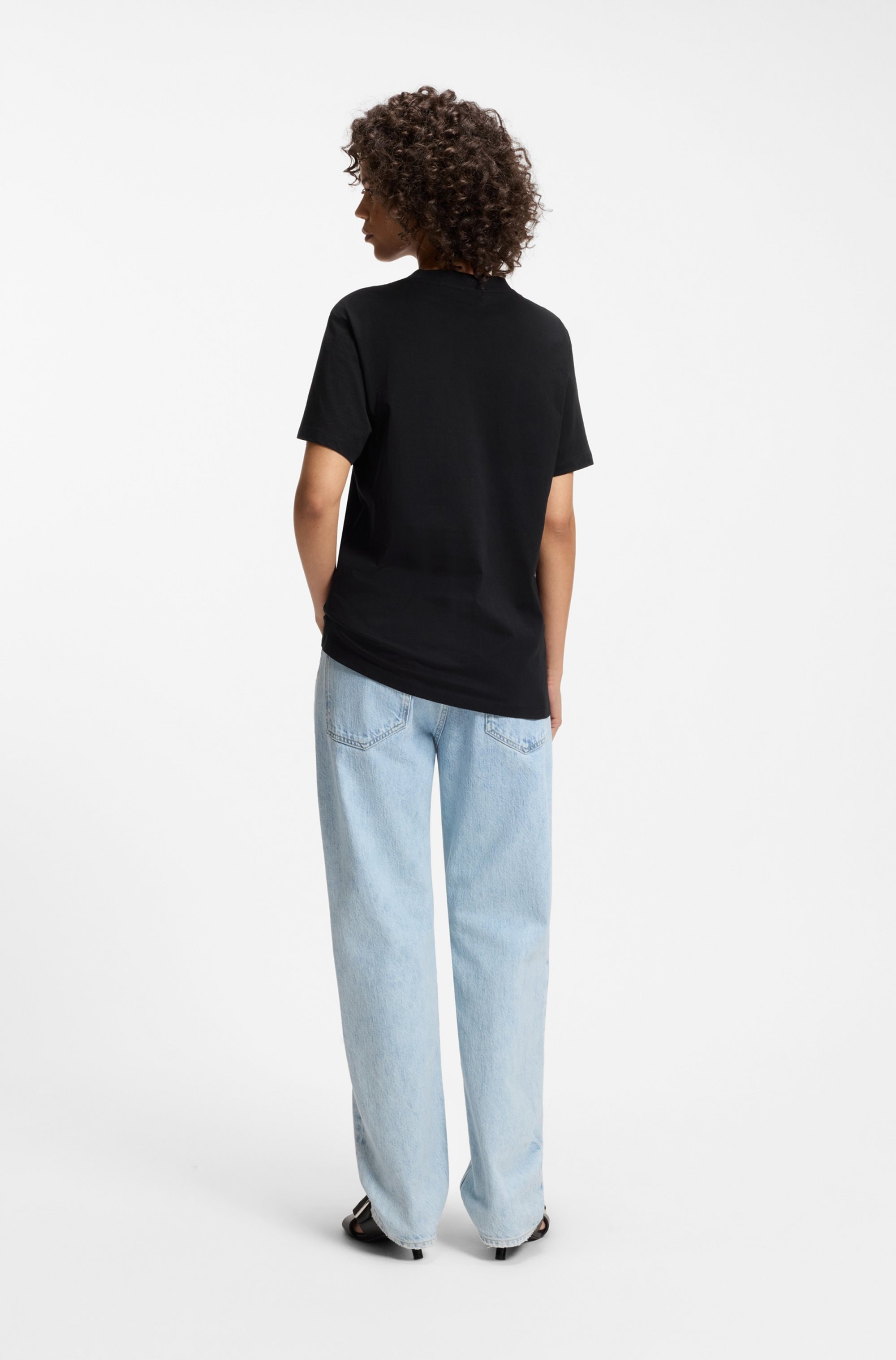 HUGO Blue T-shirt »Vintage Tee« mit Logo-Badge