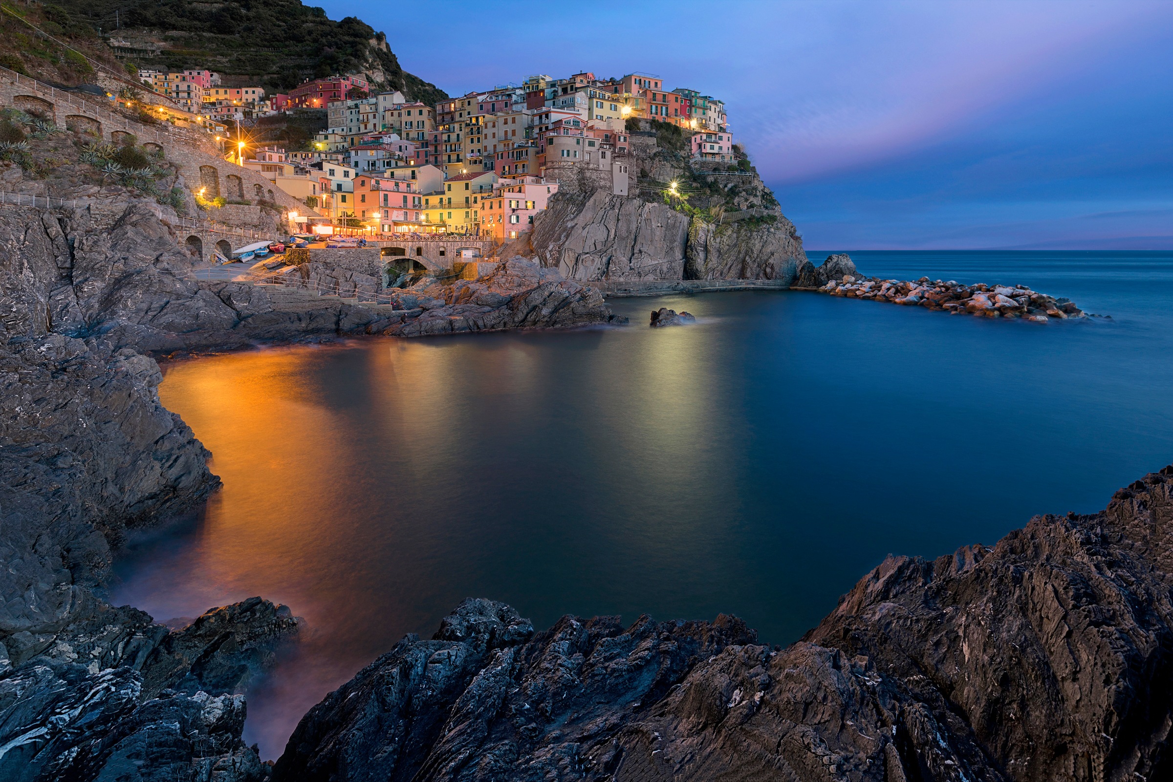 Image of Papermoon Fototapete »Photo-Art RENEE DOYLE, MANAROLA-LEBENSSTIL«, Vliestapete, hochwertiger Digitaldruck, inklusive Kleister bei Ackermann Versand Schweiz