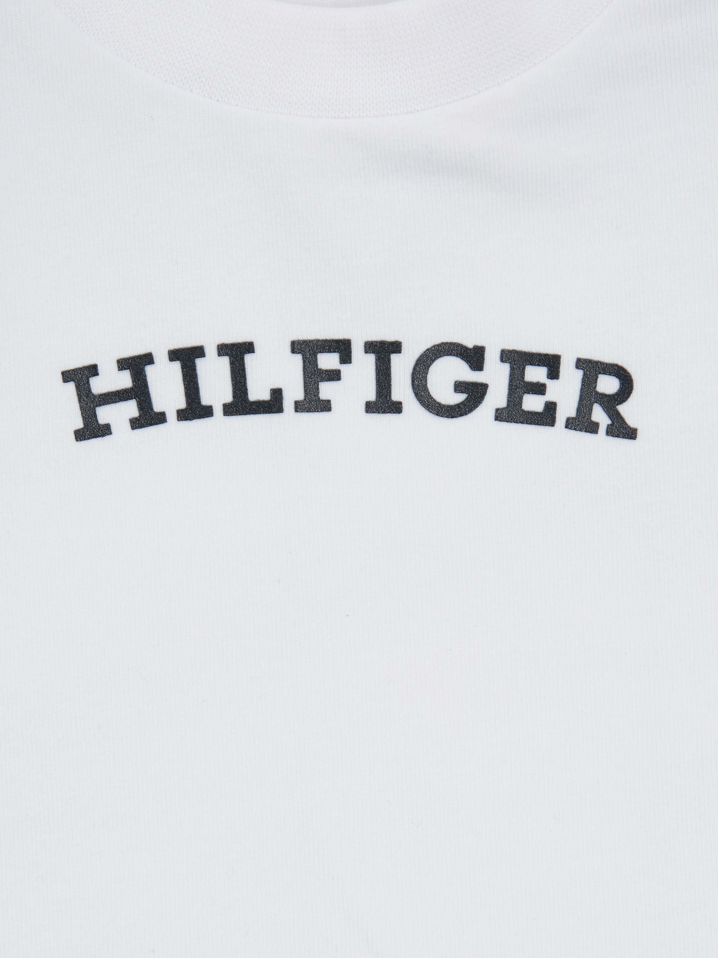Tommy Hilfiger T-Shirt »BABY CURVED MONOTYPE TEE S/S«, mit grossem Hilfiger Front Print & Logo-Flag