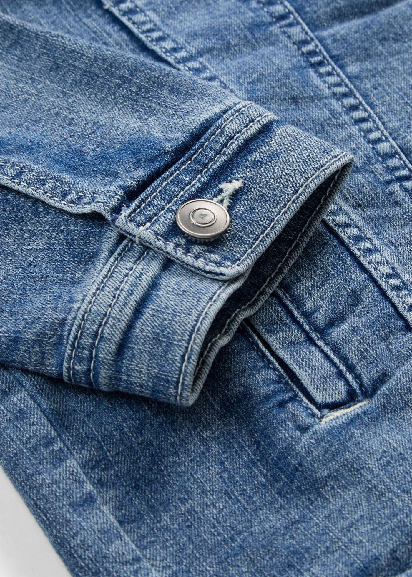 bonprix Jeansjacke loose fit Passform, weite Boyfriend-Form, mit Stretch-Anteil